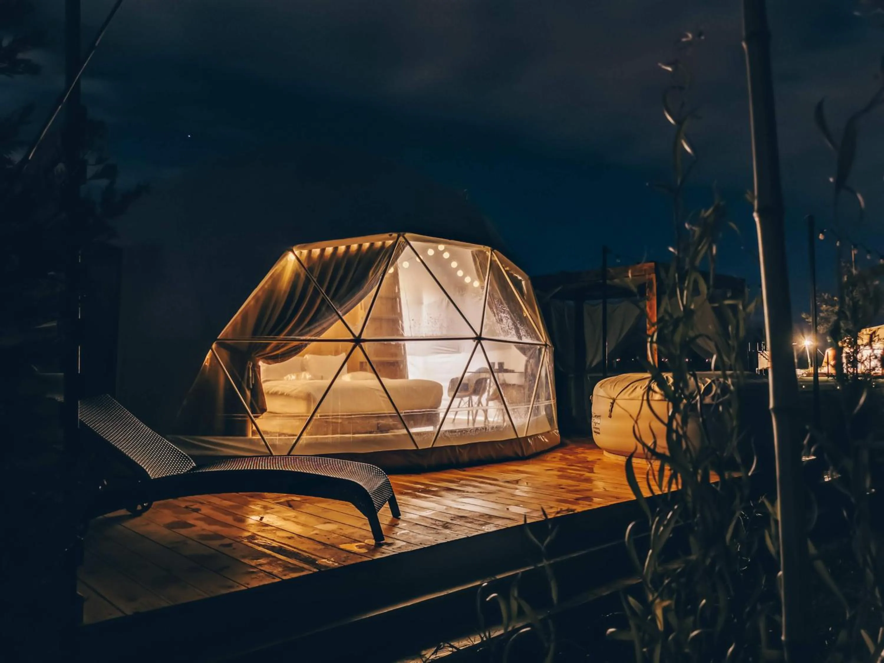 Property building in Jewelberry Glamping Hotel Tbilisi