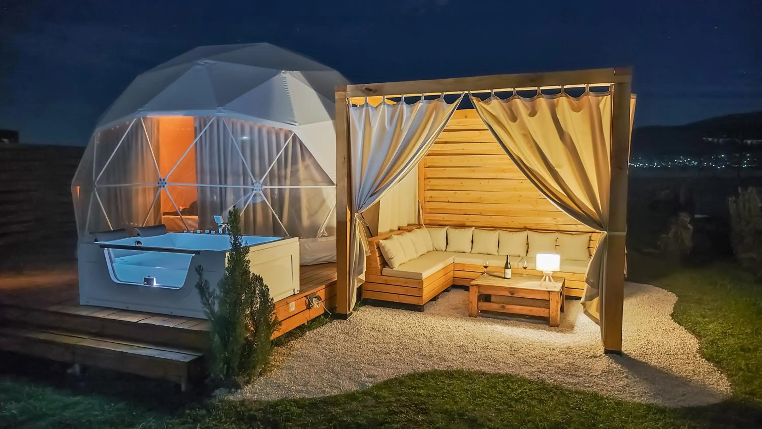 Jewelberry Glamping Hotel Tbilisi