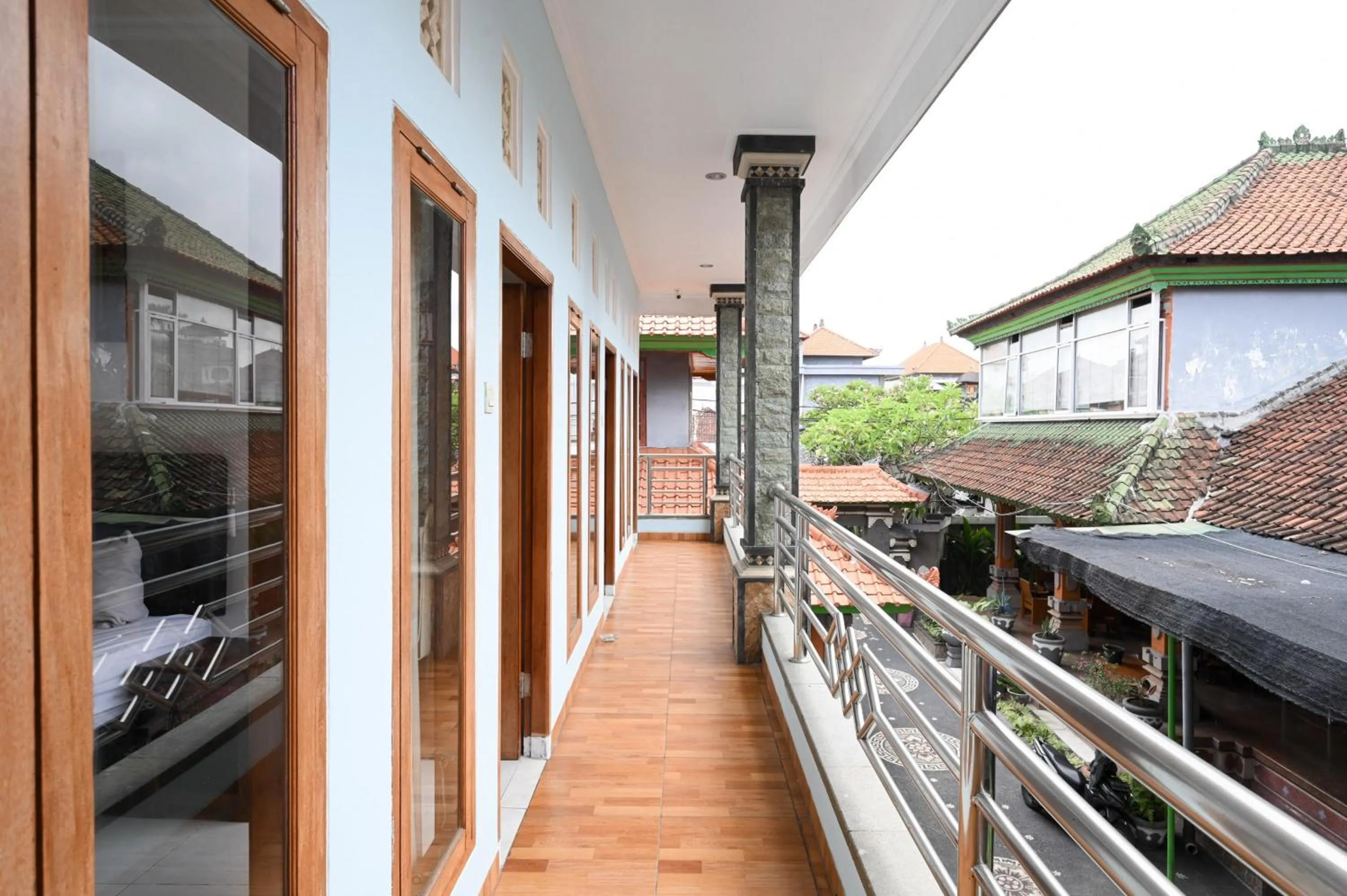 Property building in Ceria Guesthouse Seminyak Mitra RedDoorz