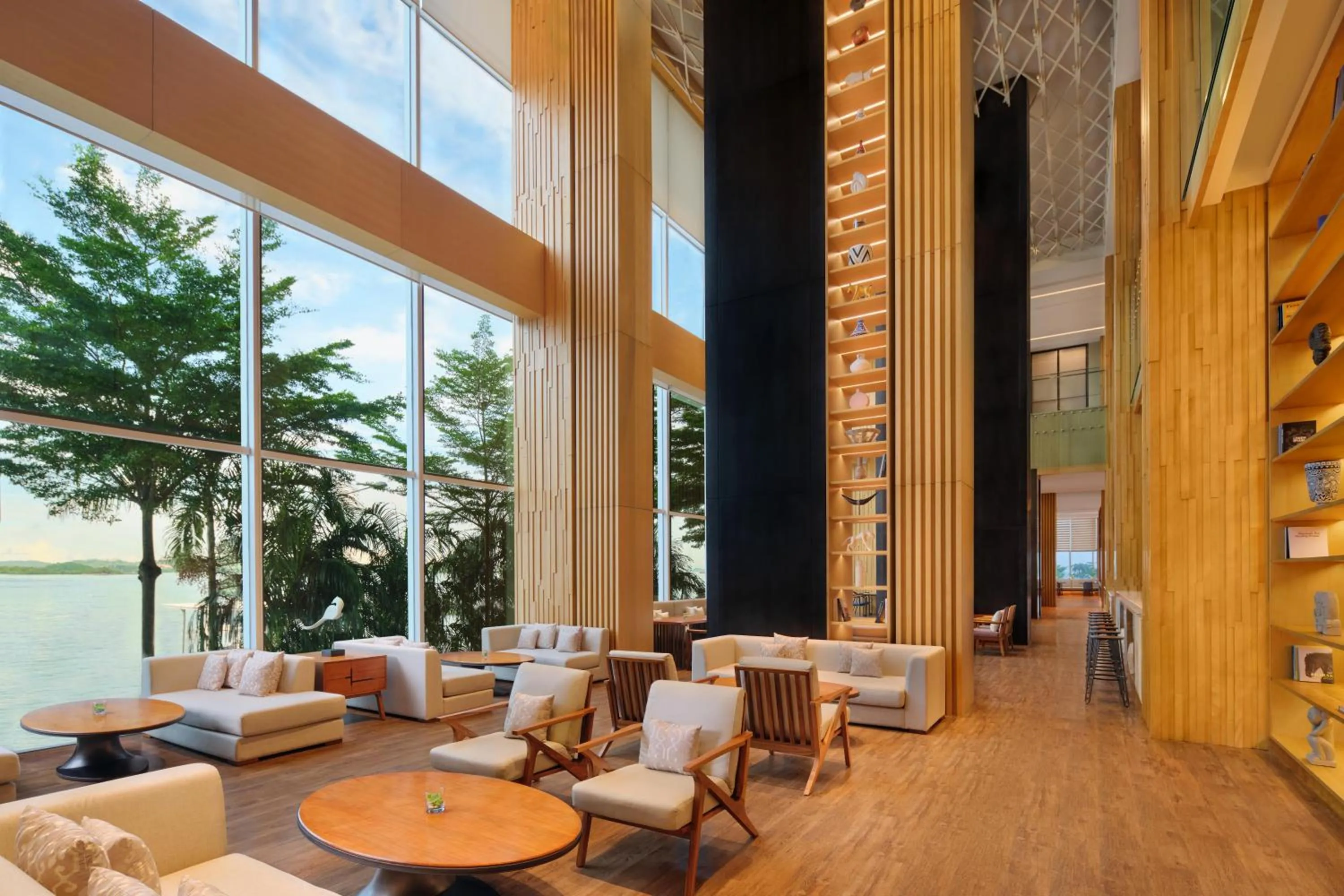 Lounge or bar in Batam Marriott Hotel Harbour Bay