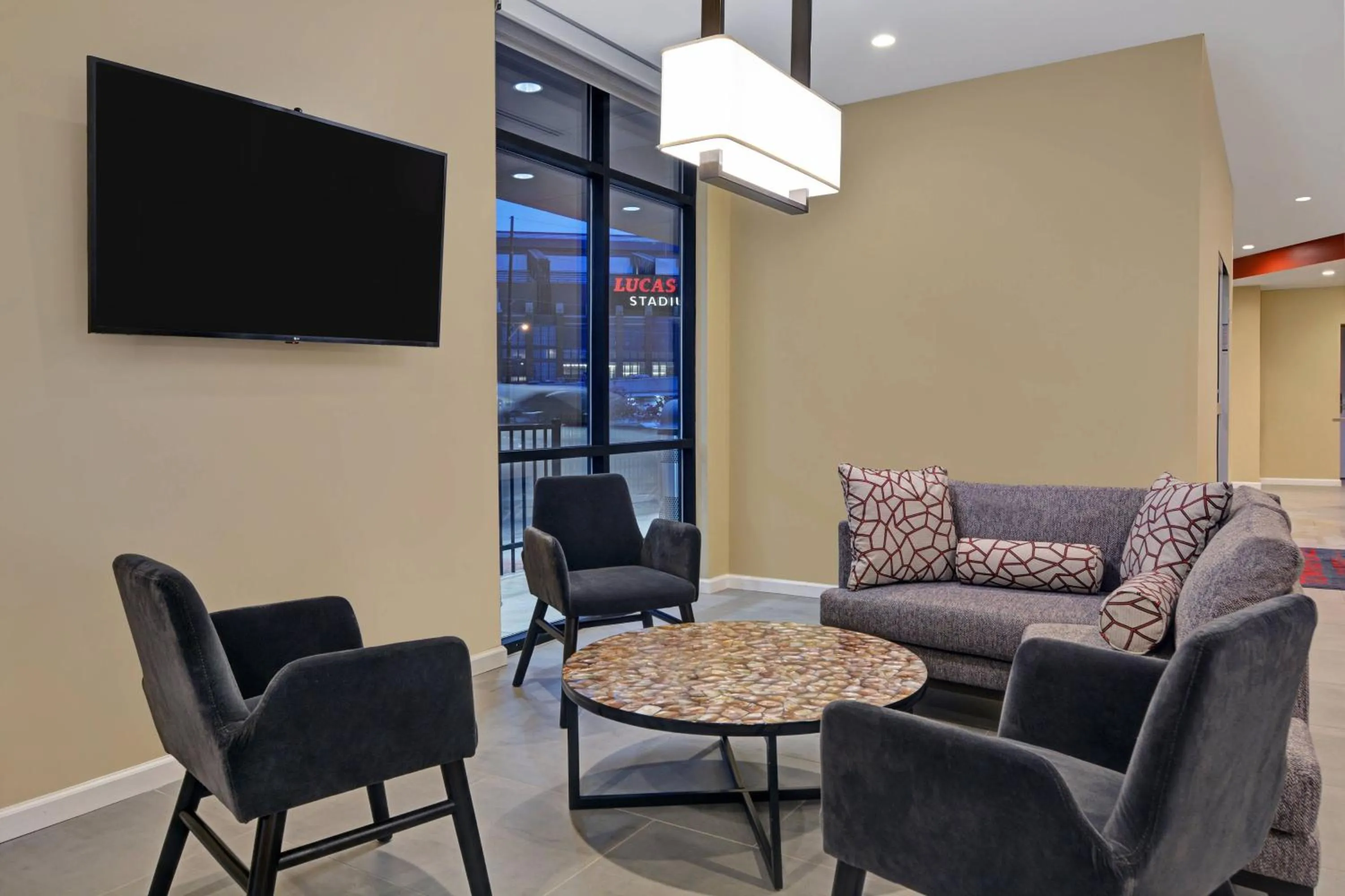 Lobby or reception in TownePlace Suites by Marriott Indianapolis Downtown