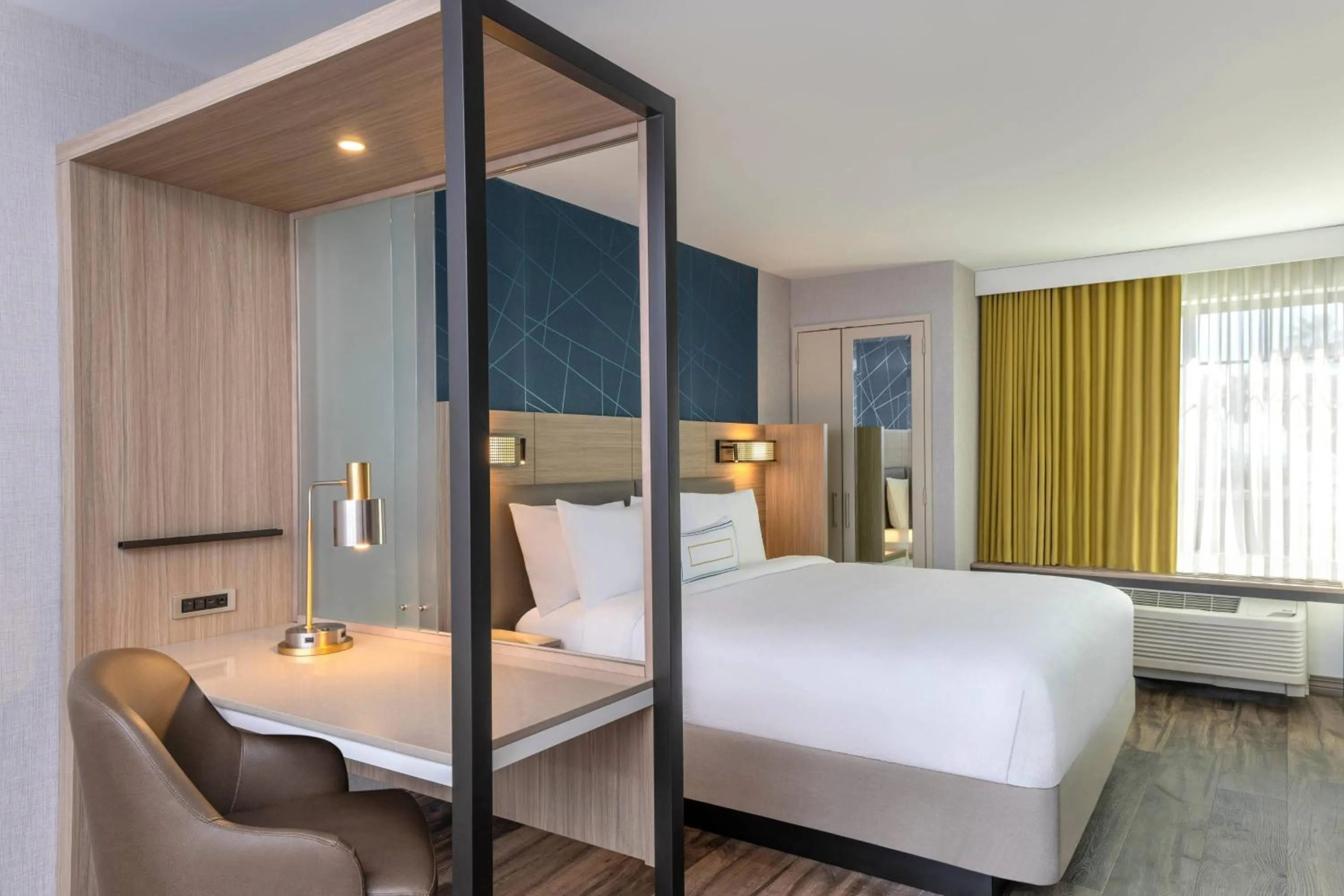 Photo of the whole room, Bed in SpringHill Suites by Marriott San Diego Carlsbad