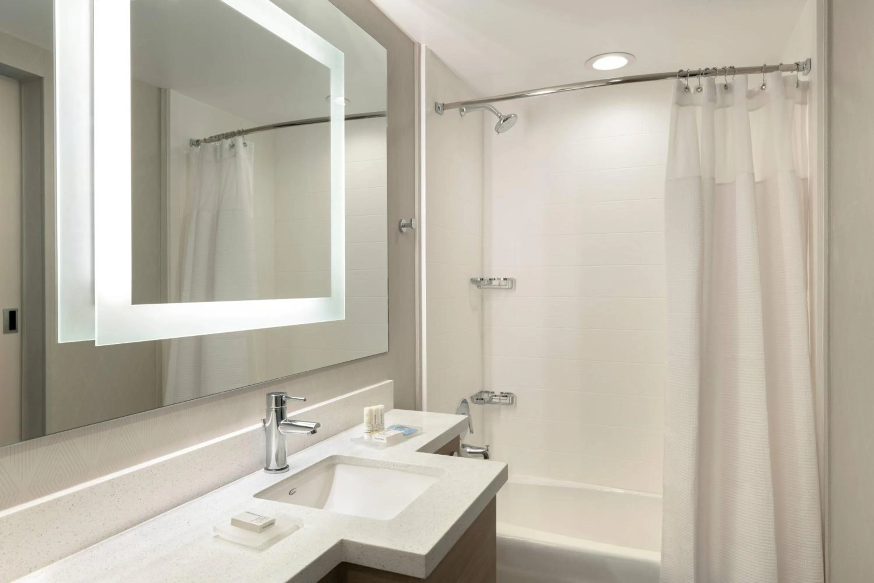 Bathroom in SpringHill Suites by Marriott San Diego Carlsbad