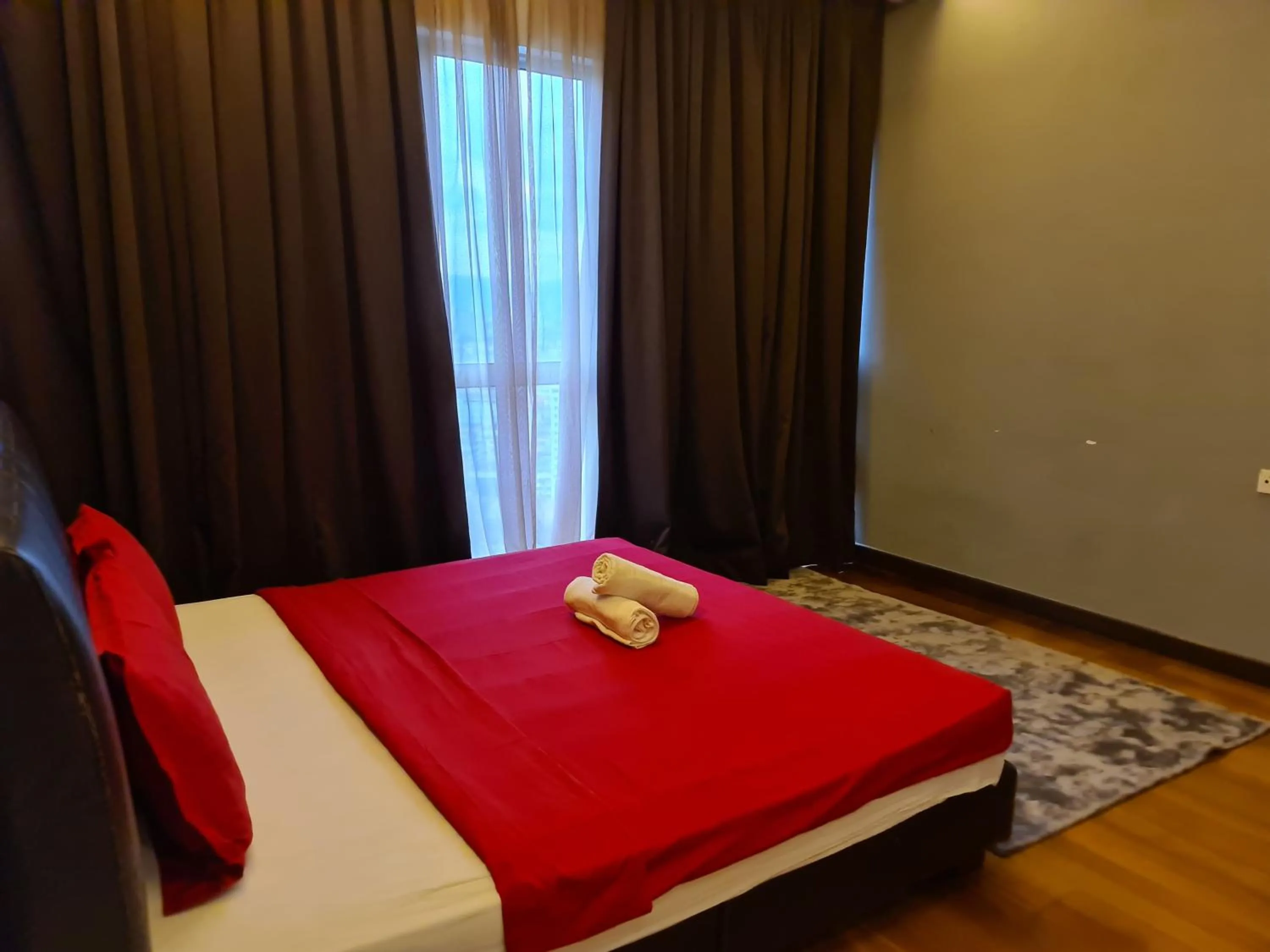 Bed in Regalia Residence KLCC View by iLuxHome