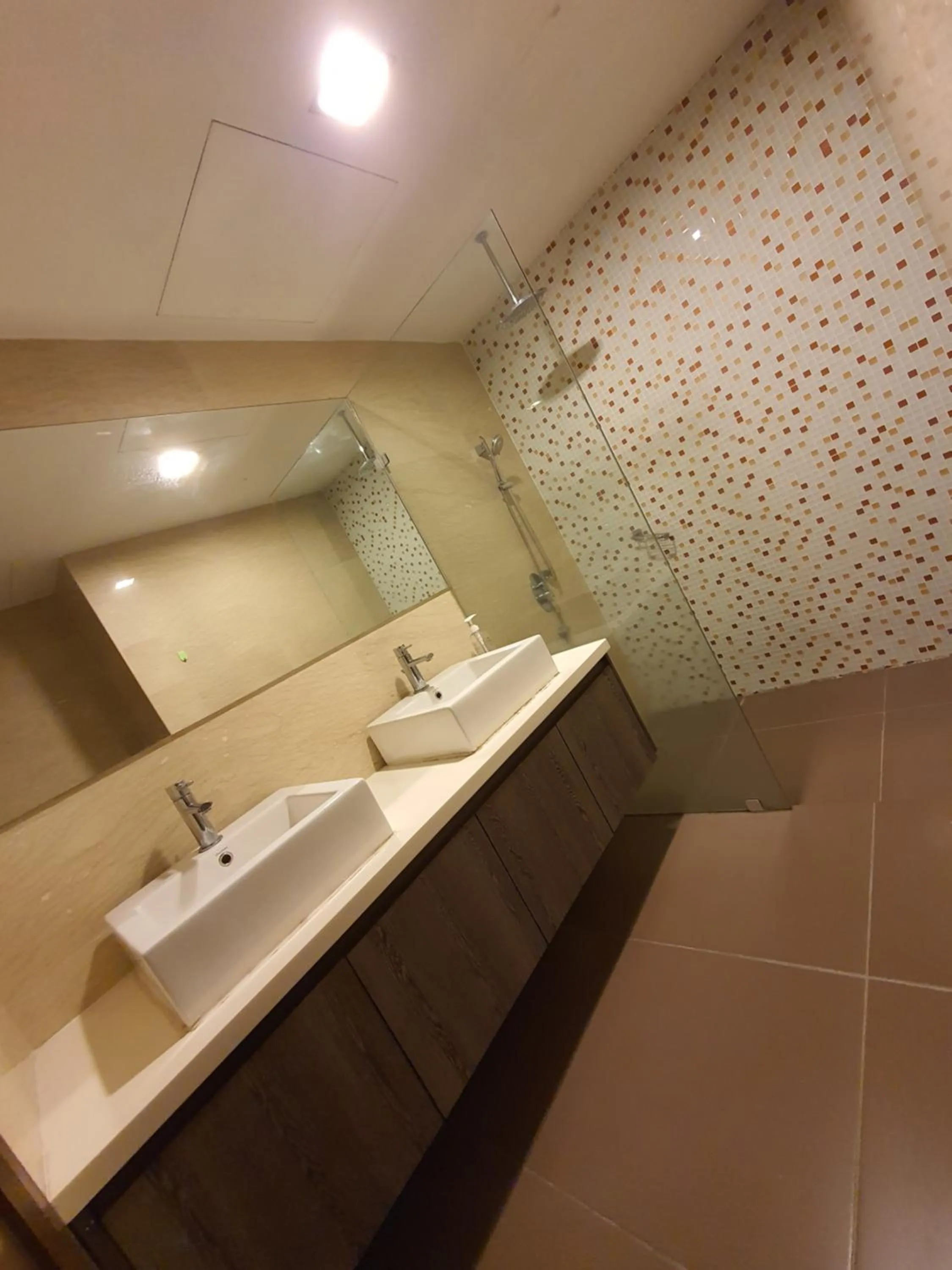 Regalia Residence KLCC View by iLuxHome