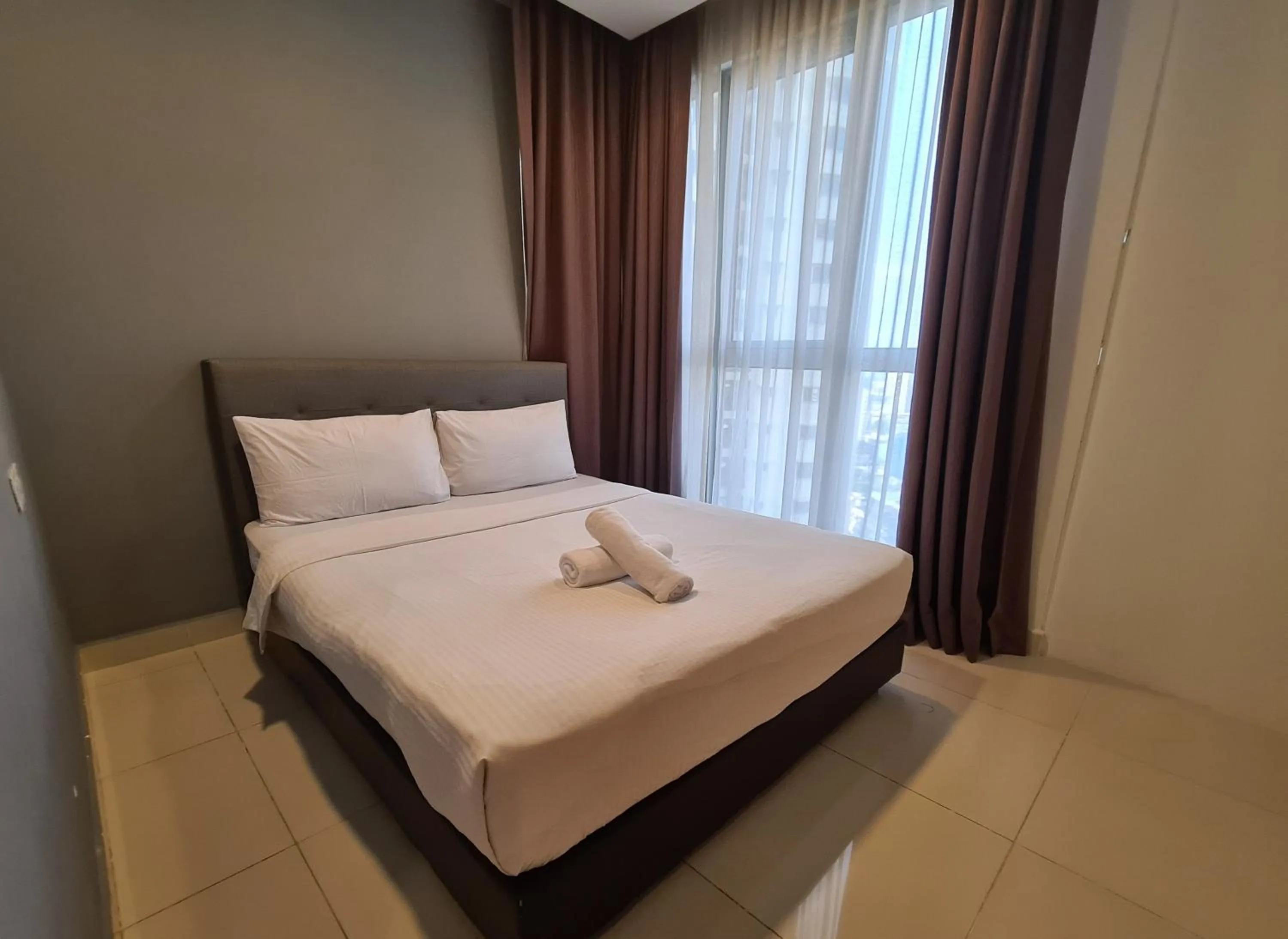 Bed in Regalia Residence KLCC View by iLuxHome