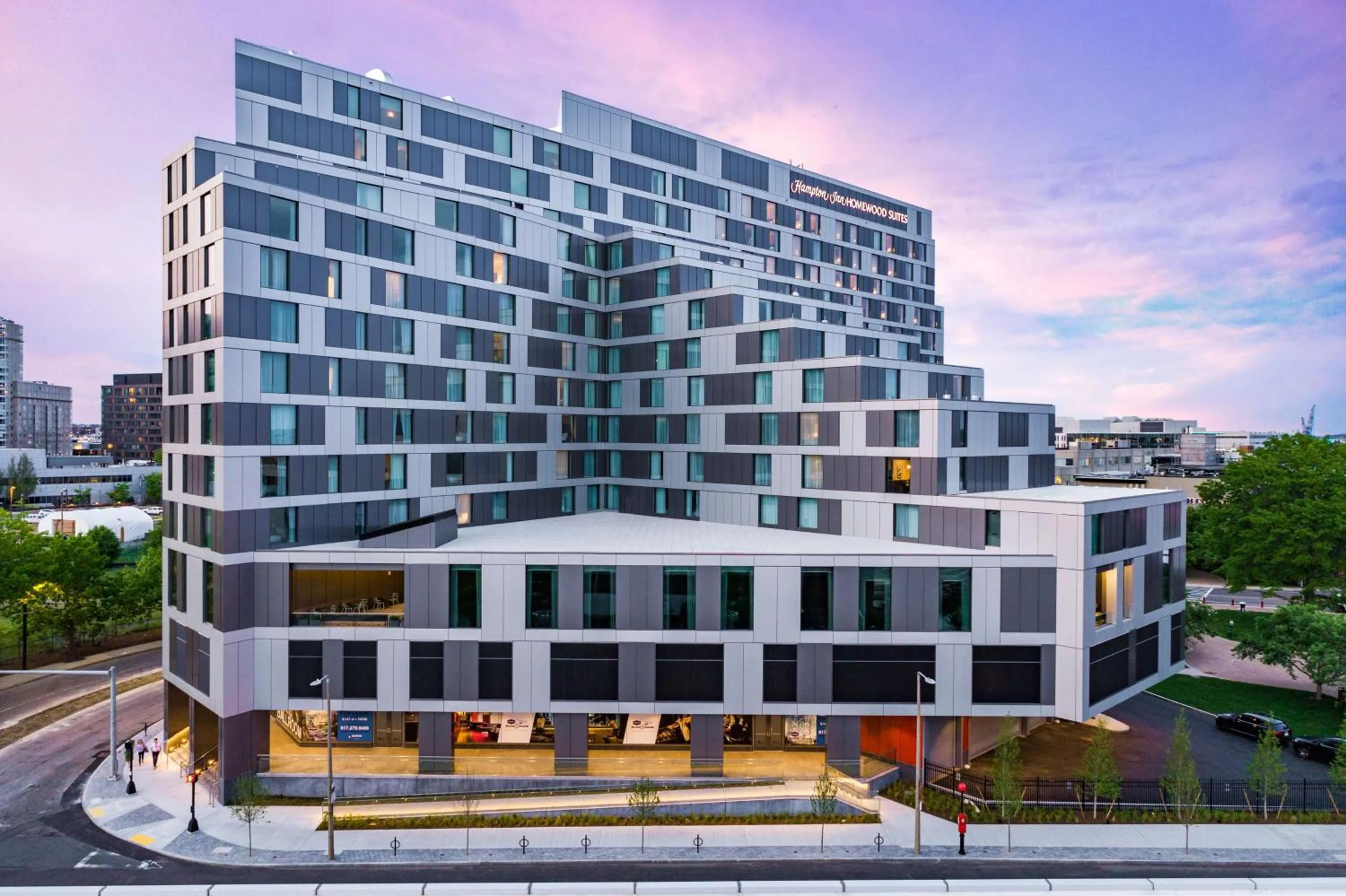 Property building in Hampton Inn Boston Seaport District