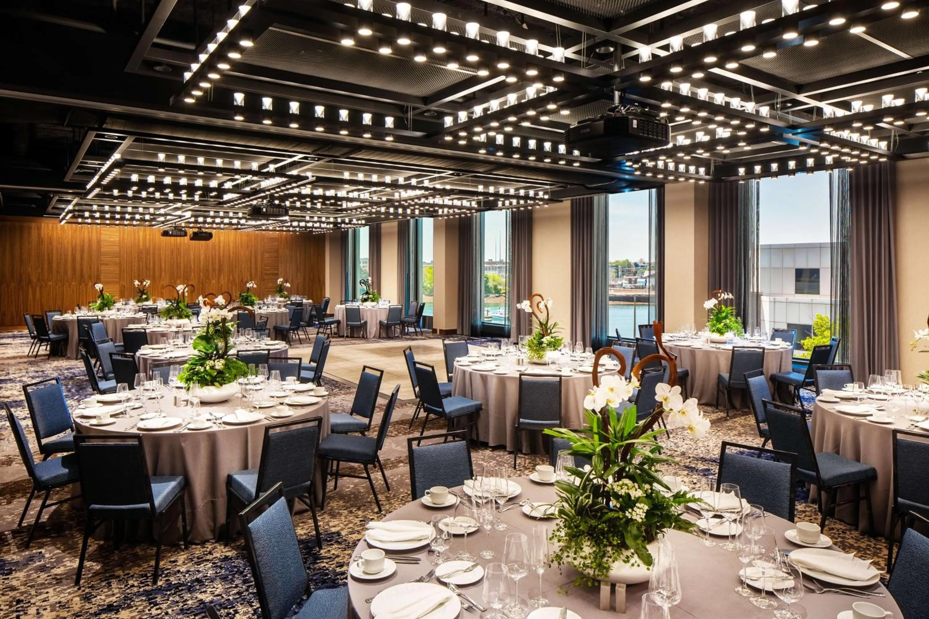 Meeting/conference room in Homewood Suites by Hilton Boston Seaport District