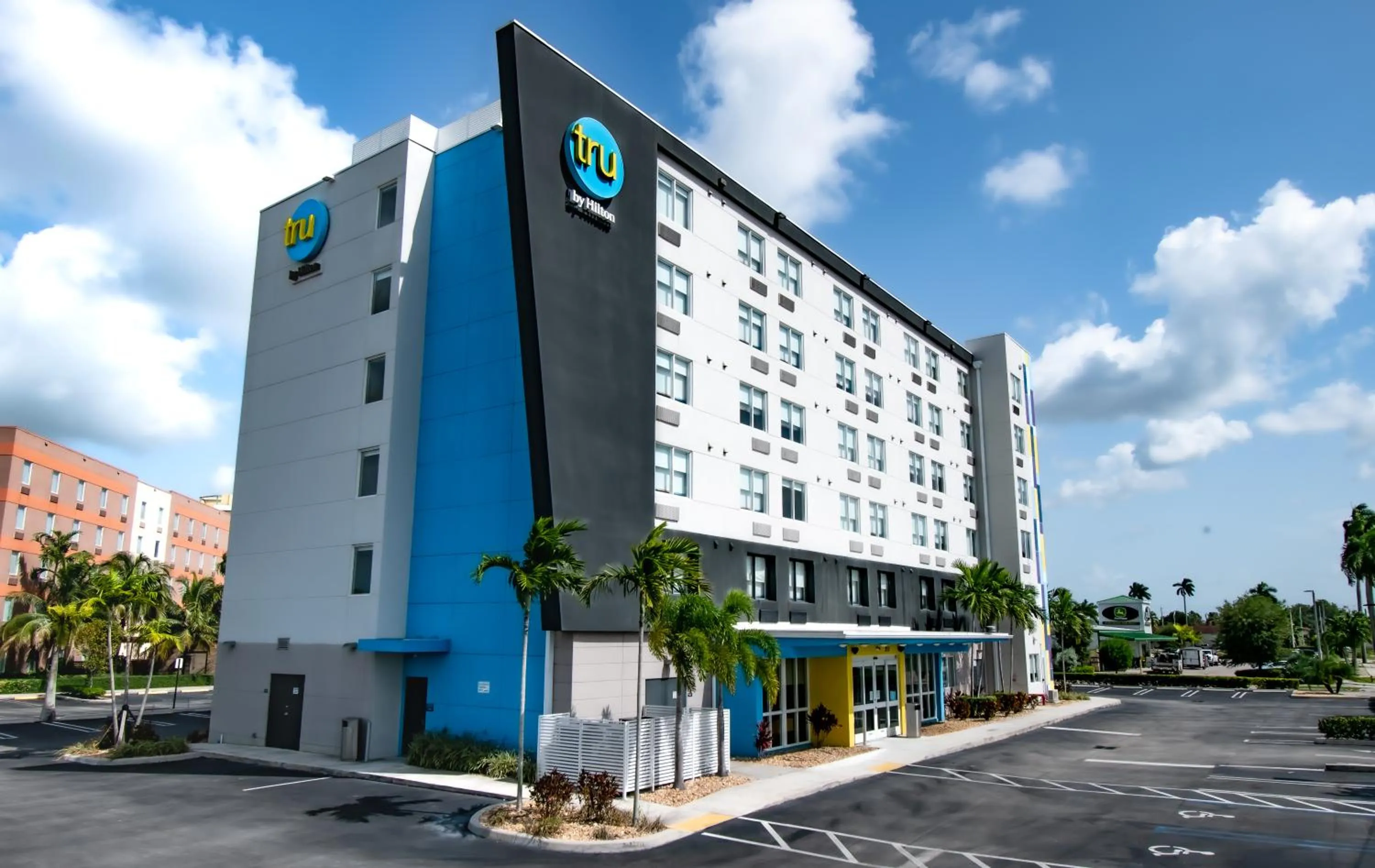 Property building in Tru By Hilton Florida City, Fl