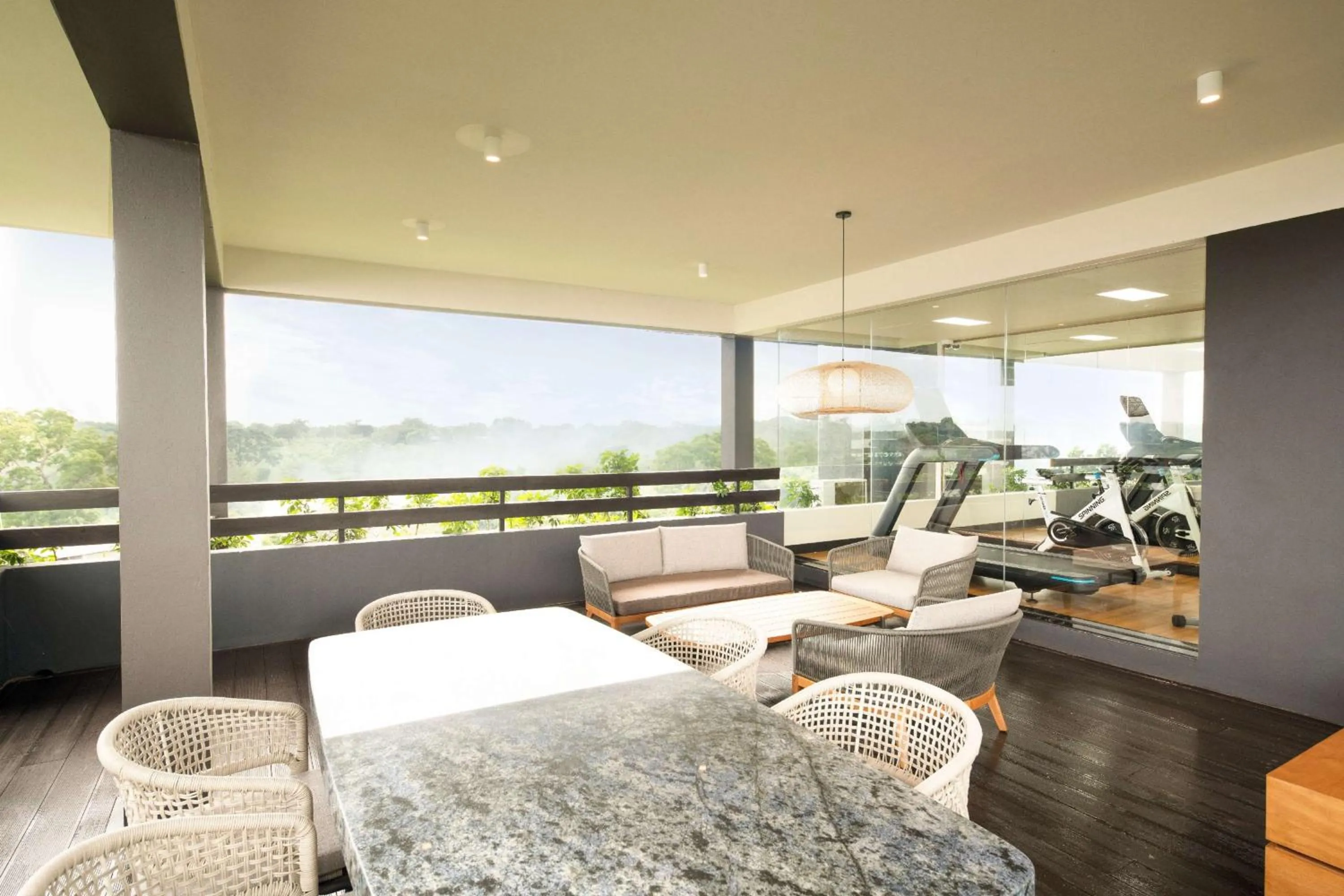 Living room in DoubleTree by Hilton Weerawila Rajawarna Resort