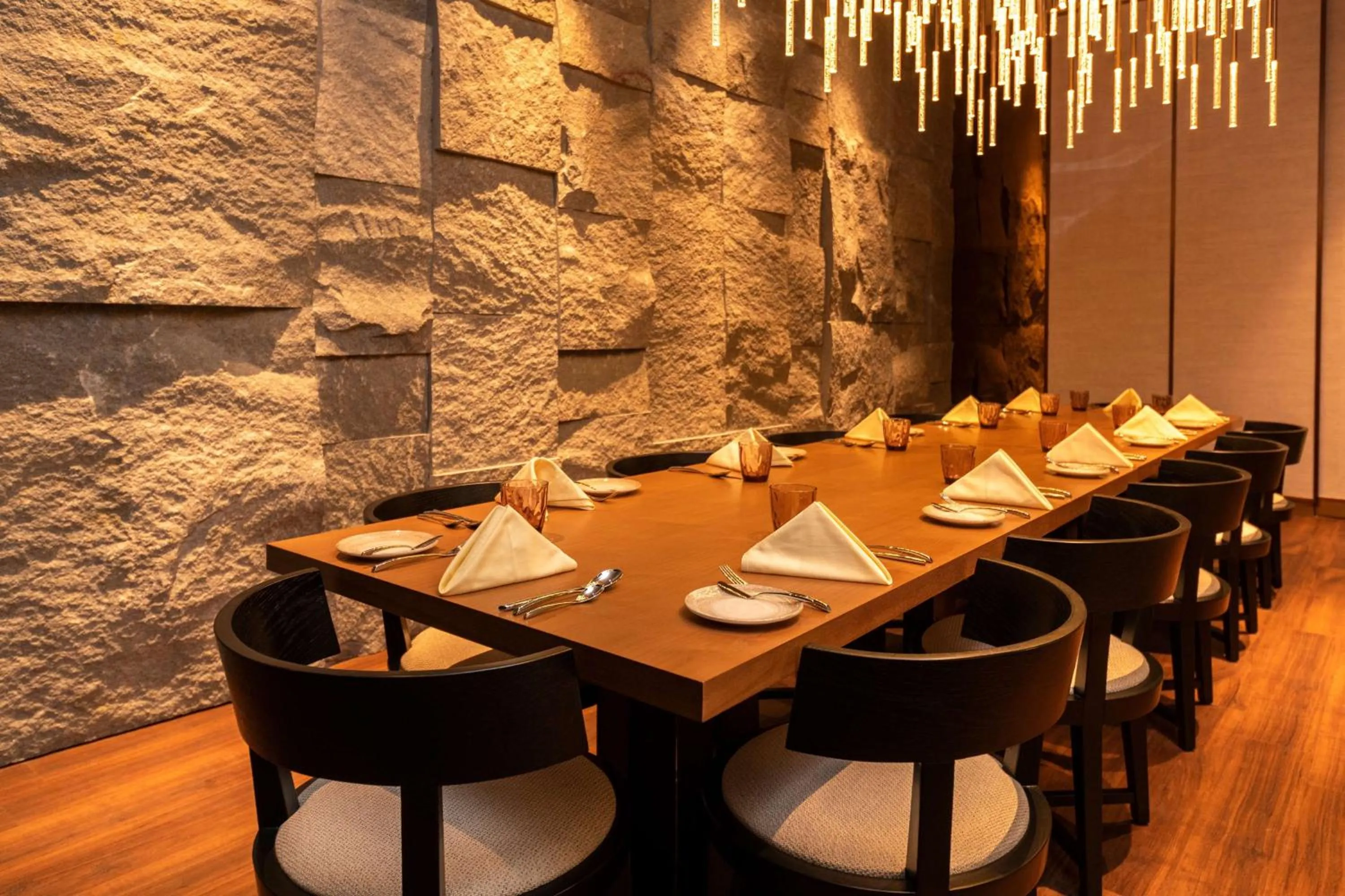 Restaurant/places to eat in DoubleTree by Hilton Weerawila Rajawarna Resort