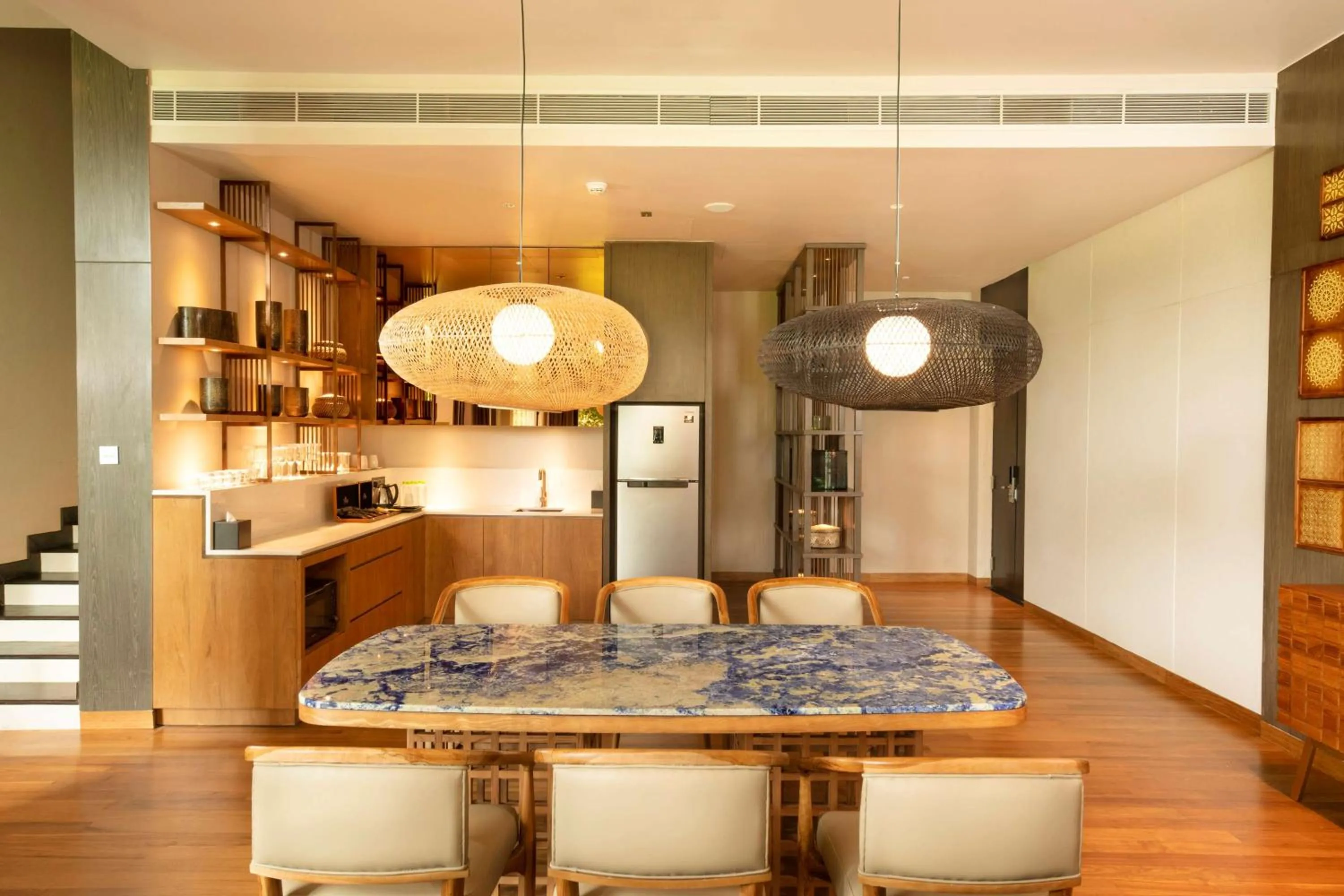 Kitchen or kitchenette in DoubleTree by Hilton Weerawila Rajawarna Resort