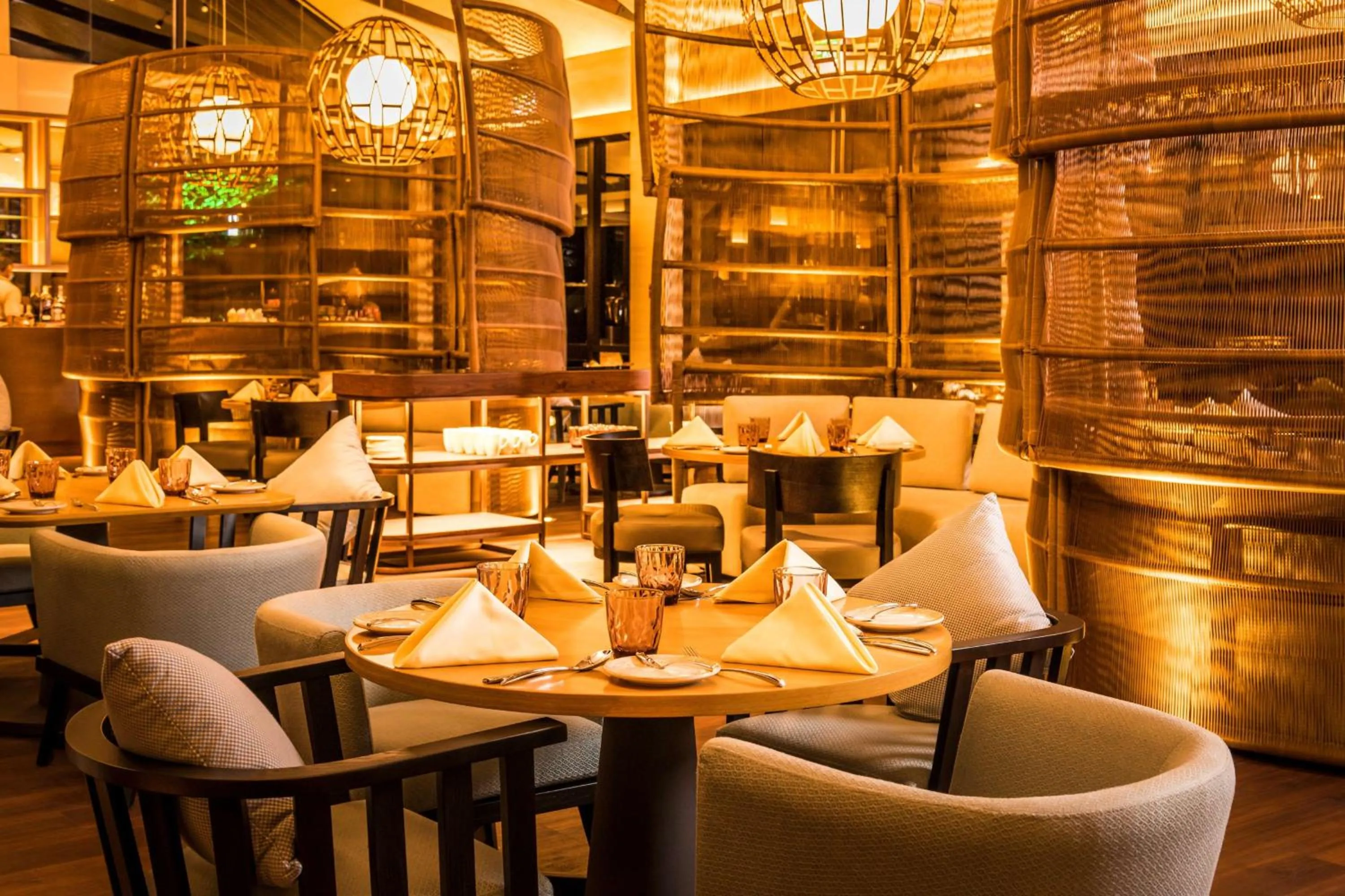 Restaurant/places to eat in DoubleTree by Hilton Weerawila Rajawarna Resort