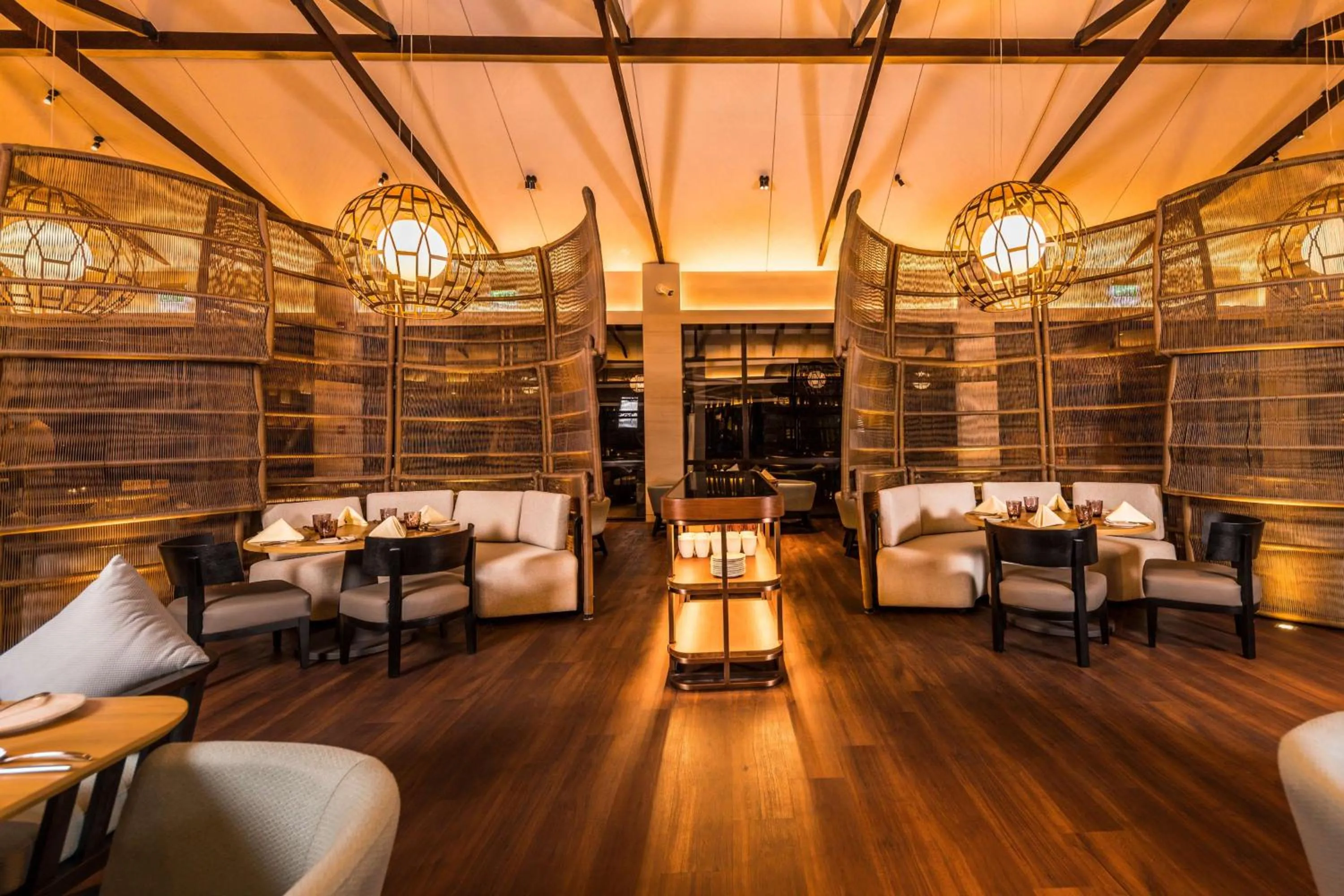 Restaurant/places to eat in DoubleTree by Hilton Weerawila Rajawarna Resort