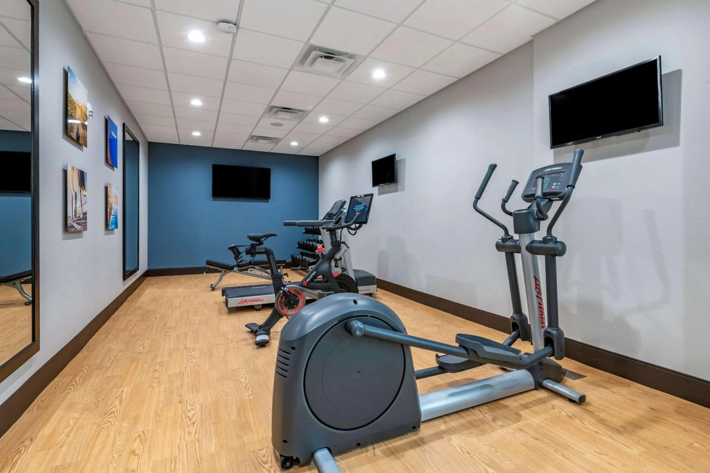 Fitness centre/facilities in Comfort Suites Gainesville Near University