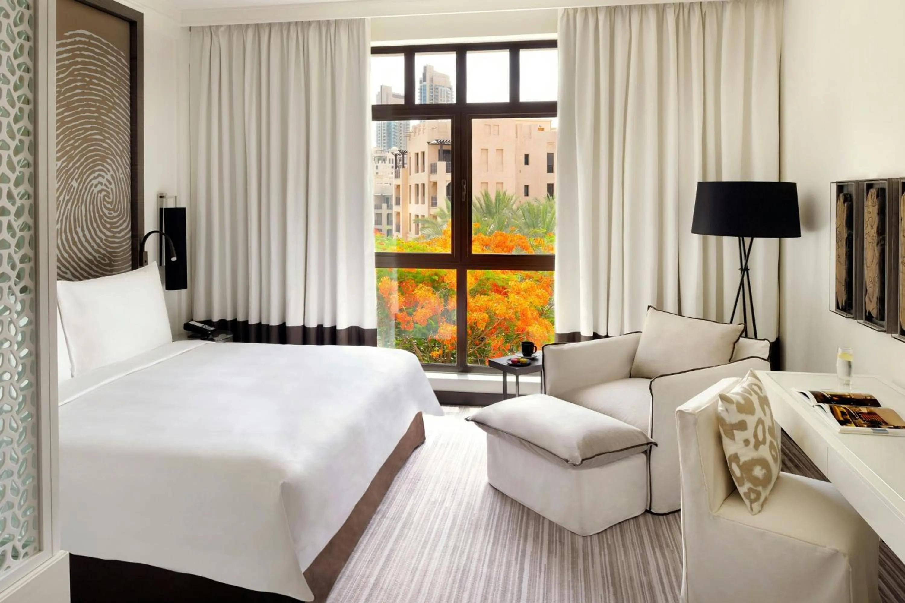 Photo of the whole room, Bed in Hotel Boulevard, Autograph Collection, Downtown Dubai