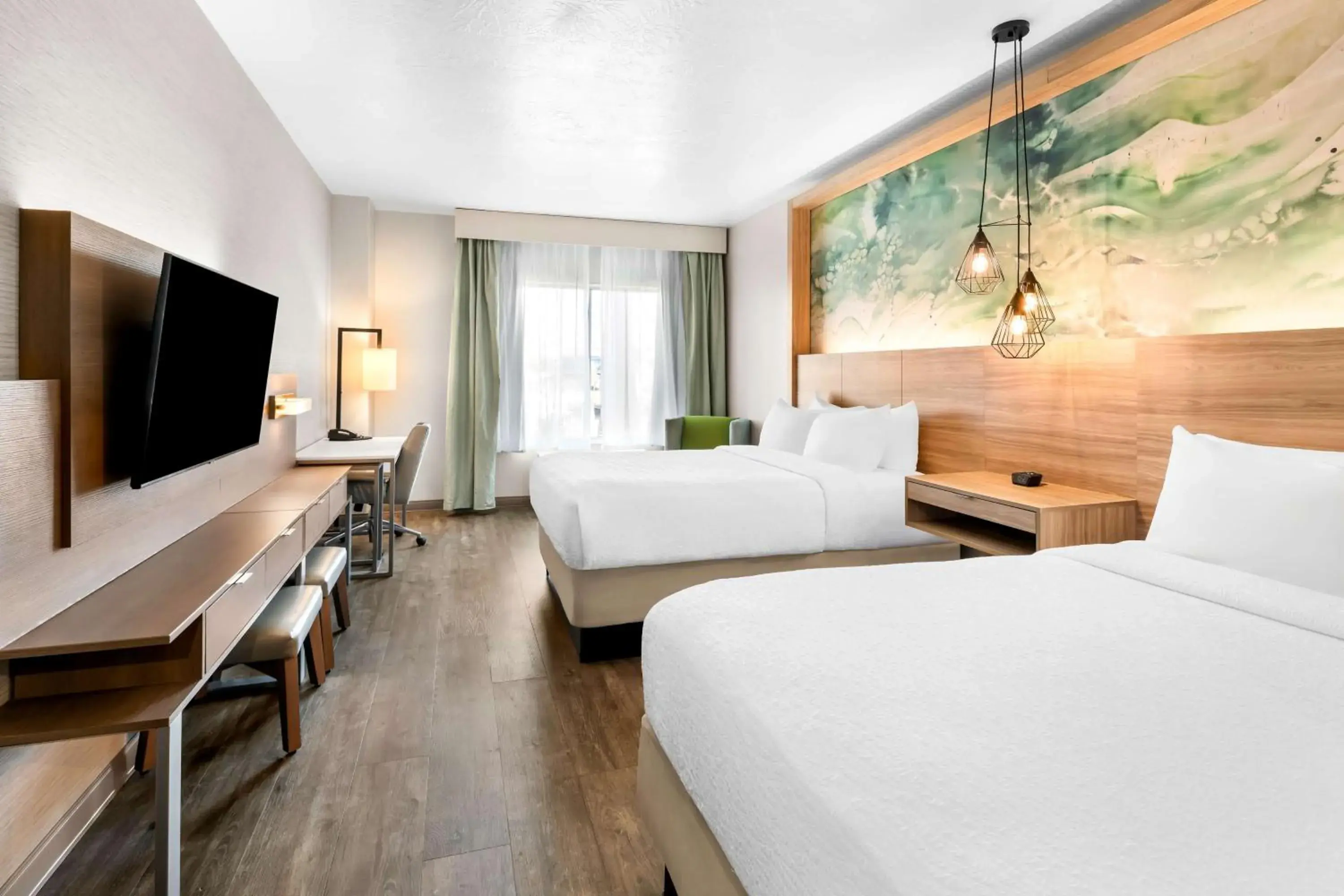 Queen Room with Two Queen Beds - Pet-friendly in Best Western Plus Settlers Point Queen Room with Two Queen Beds - Pet-friendly in Best Western Plus Settlers Point