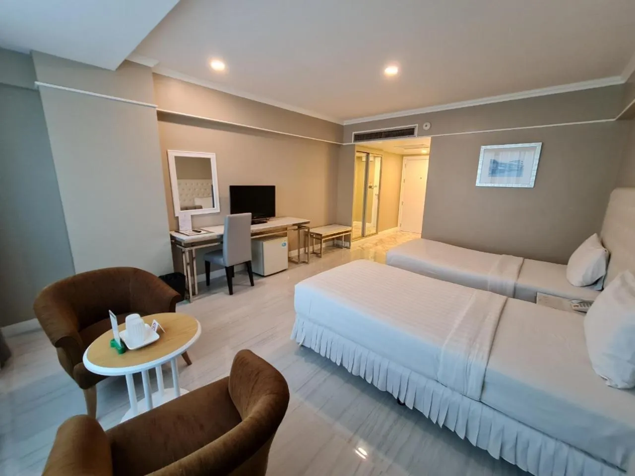 Bed in Chaisaeng Palace Hotel