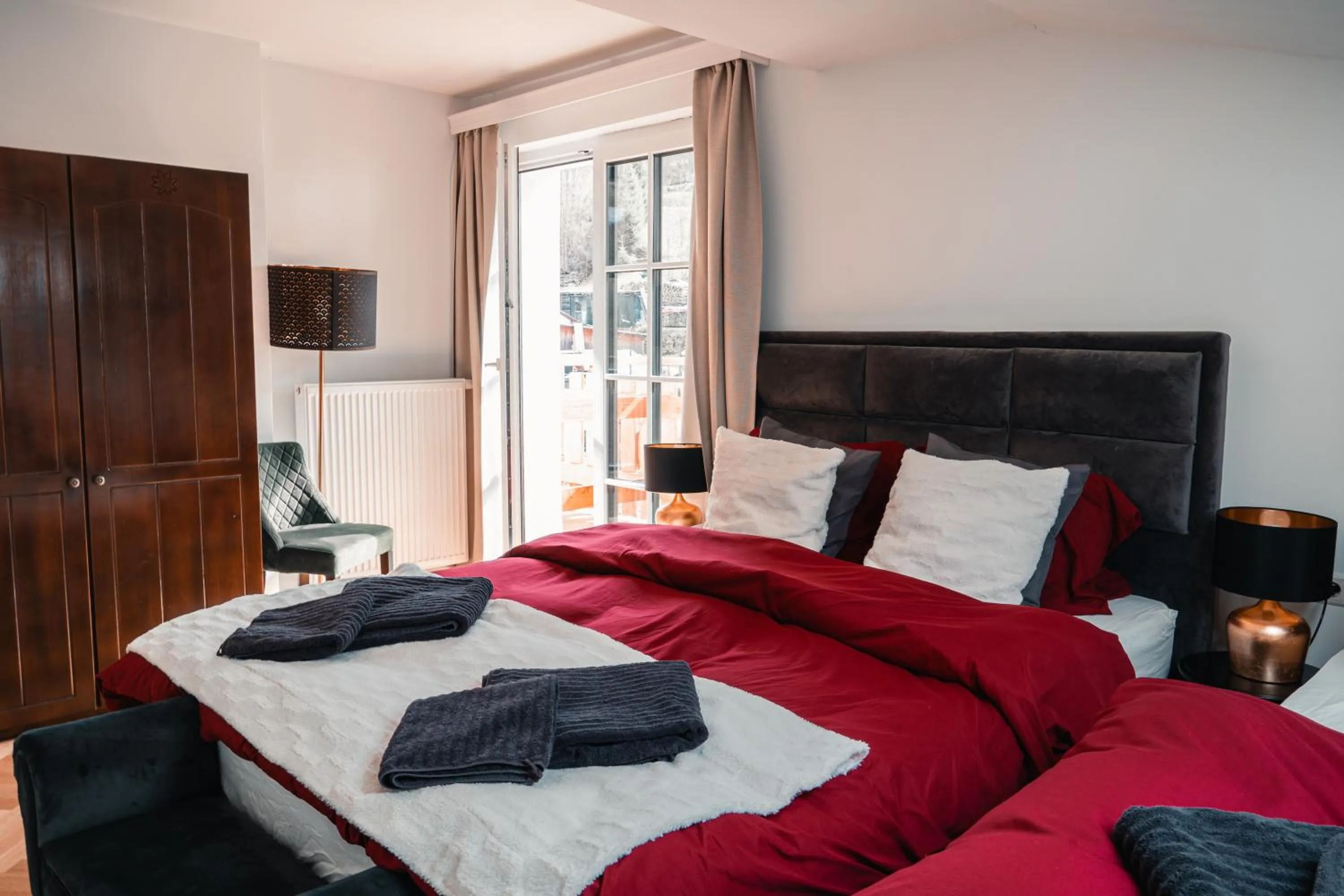 Bedroom, Bed in Hotel Sonnenalm Stuhleck