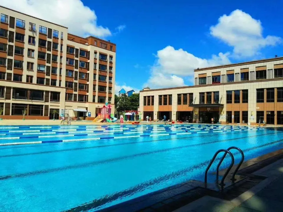 Swimming pool in Holiday Inn Express Jinjiang Anhai by IHG