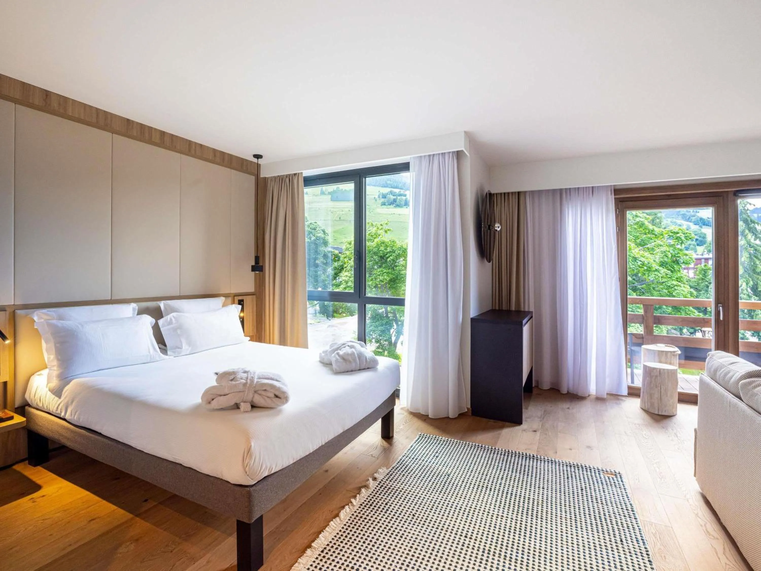 Bedroom, Bed in Novotel Megève Mont-Blanc