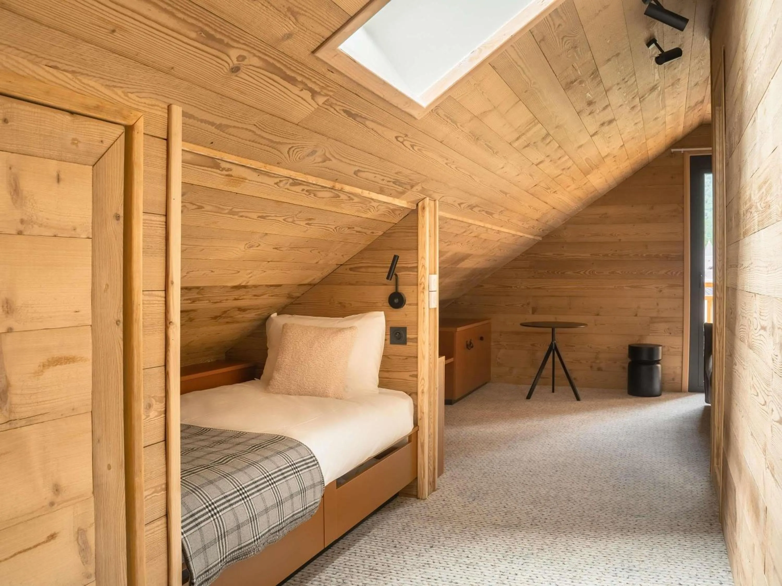 Bedroom, Bed in Mercure Peyragudes Loudenvielle Pyrénées