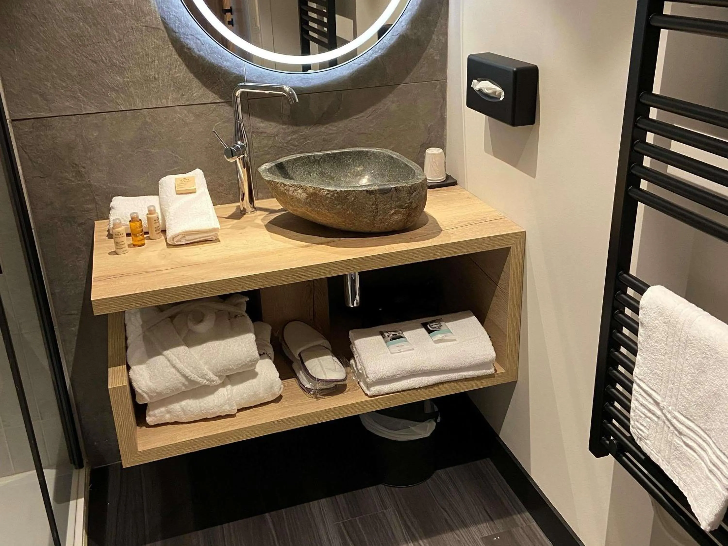 Bedroom in Mercure Peyragudes Loudenvielle Pyrénées