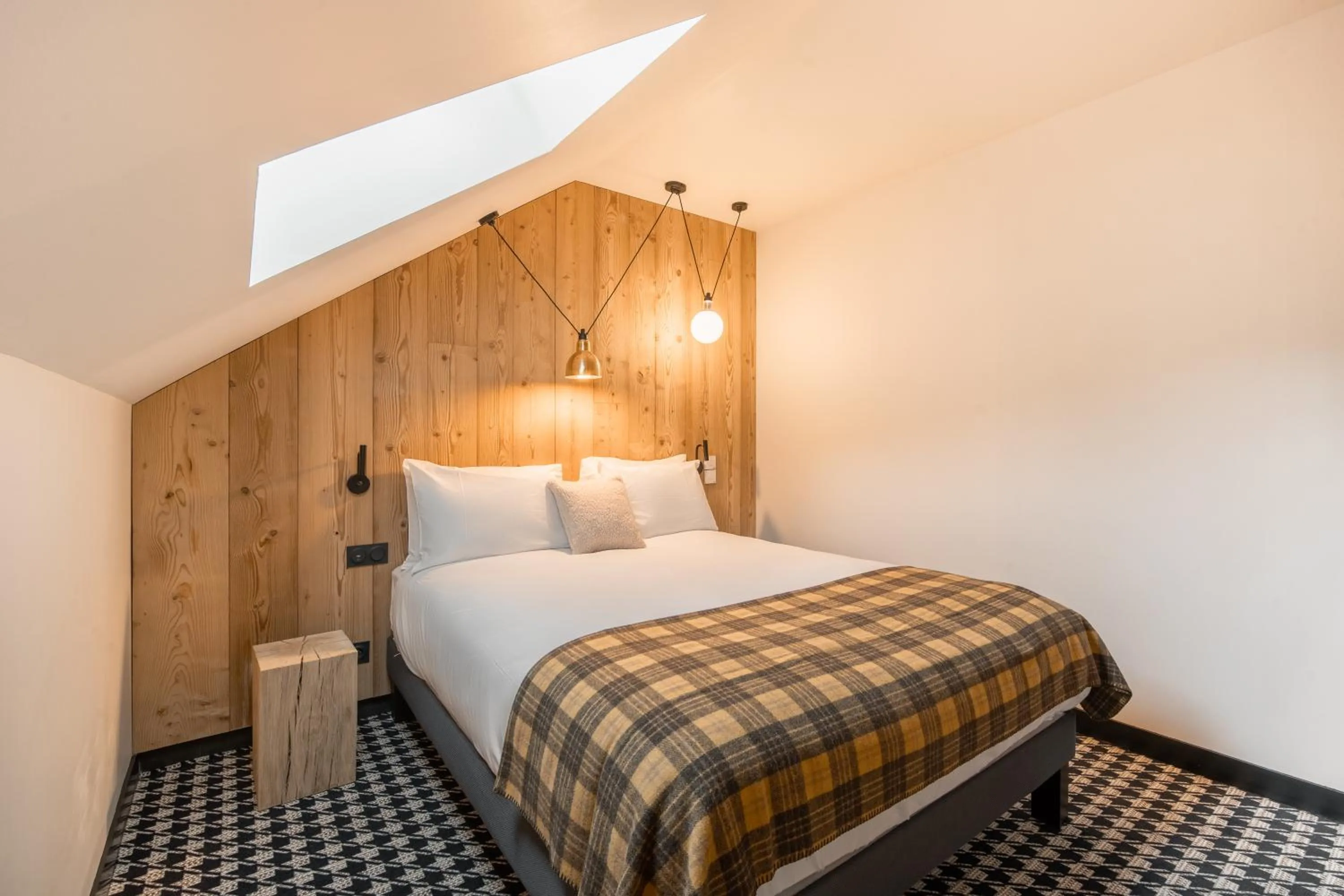 Photo of the whole room, Bed in Mercure Peyragudes Loudenvielle Pyrénées