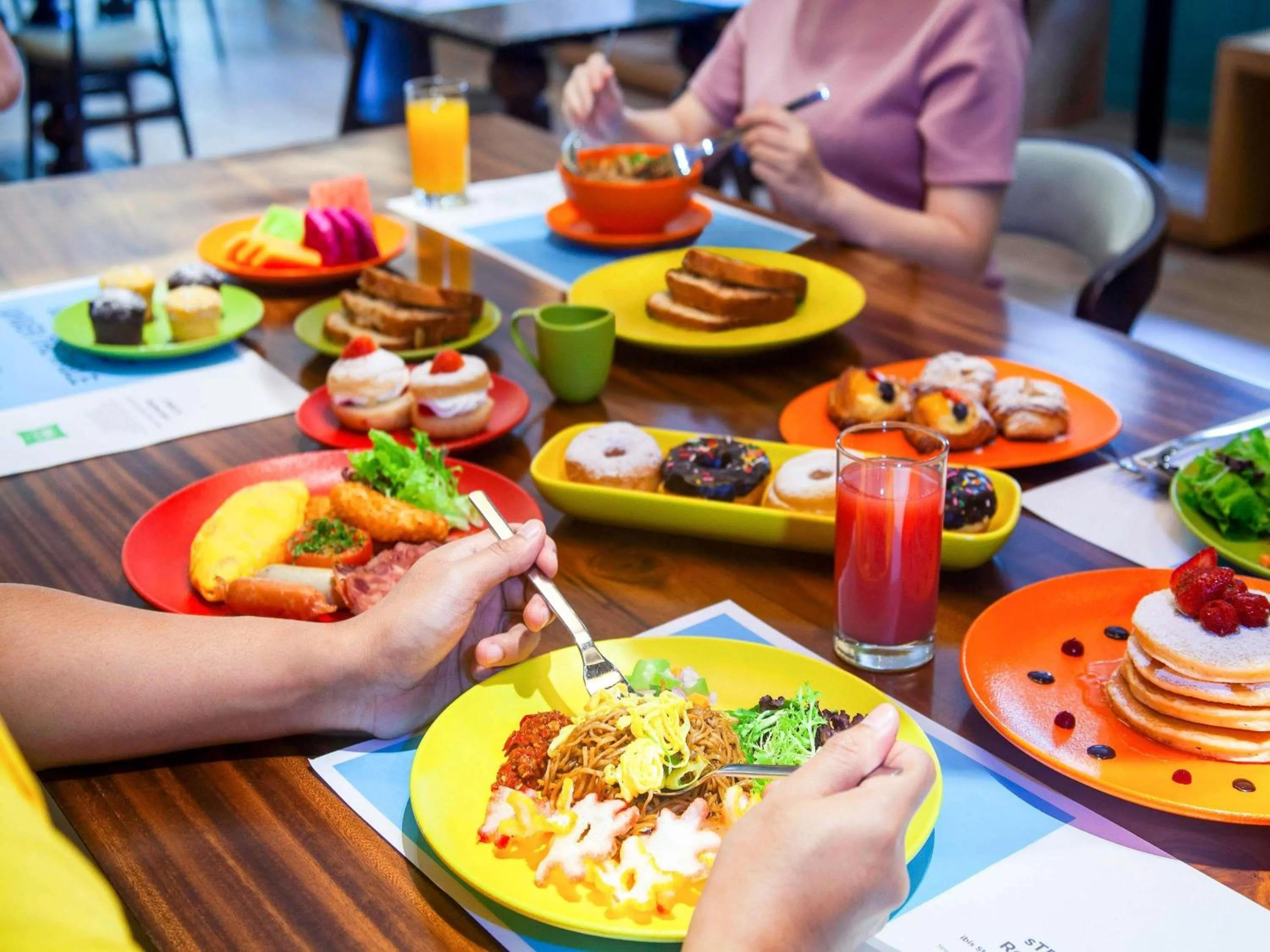 Restaurant/places to eat in ibis Styles Bandung Grand Central