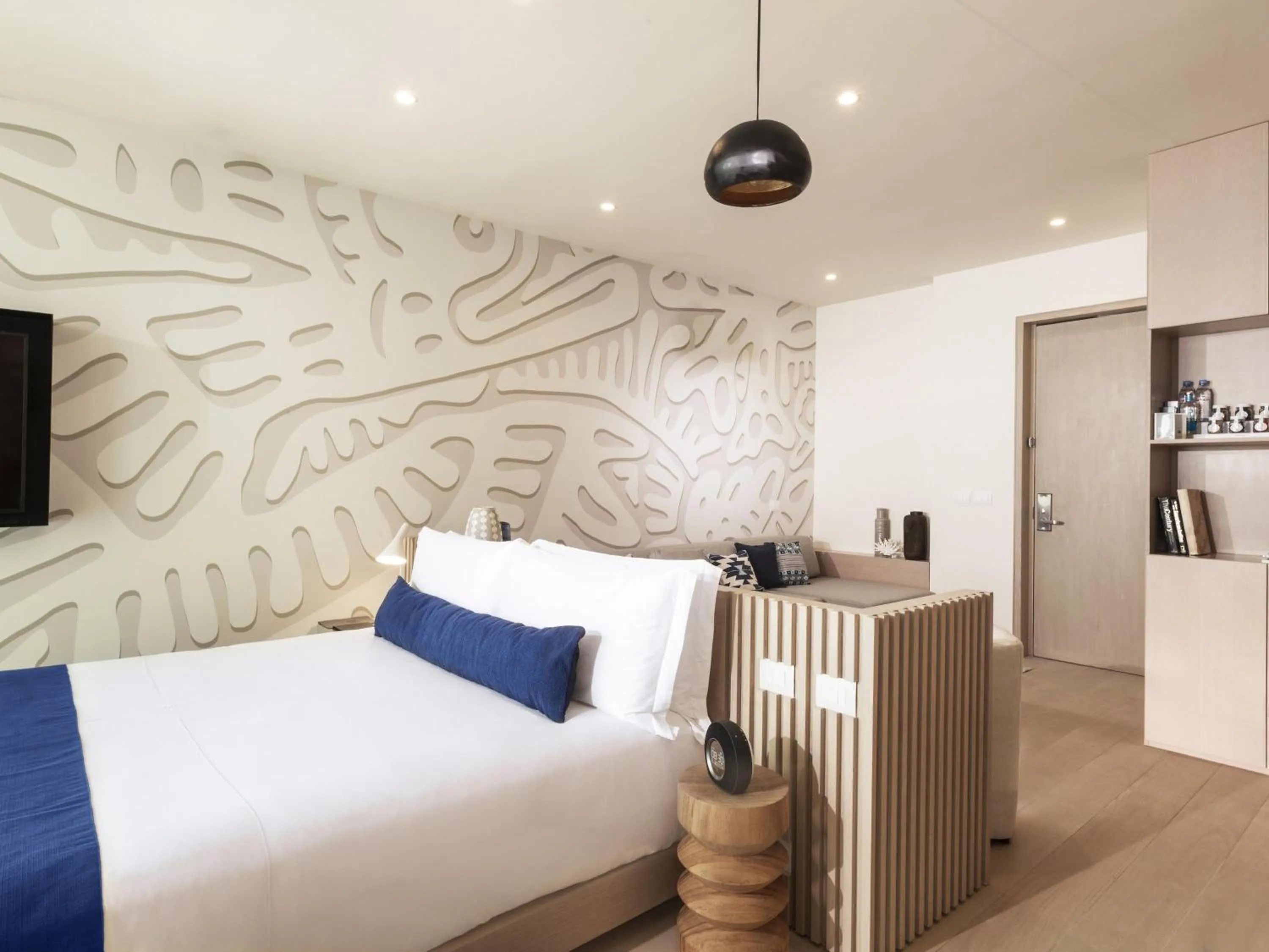 Bedroom, Bed in SLS Cancun