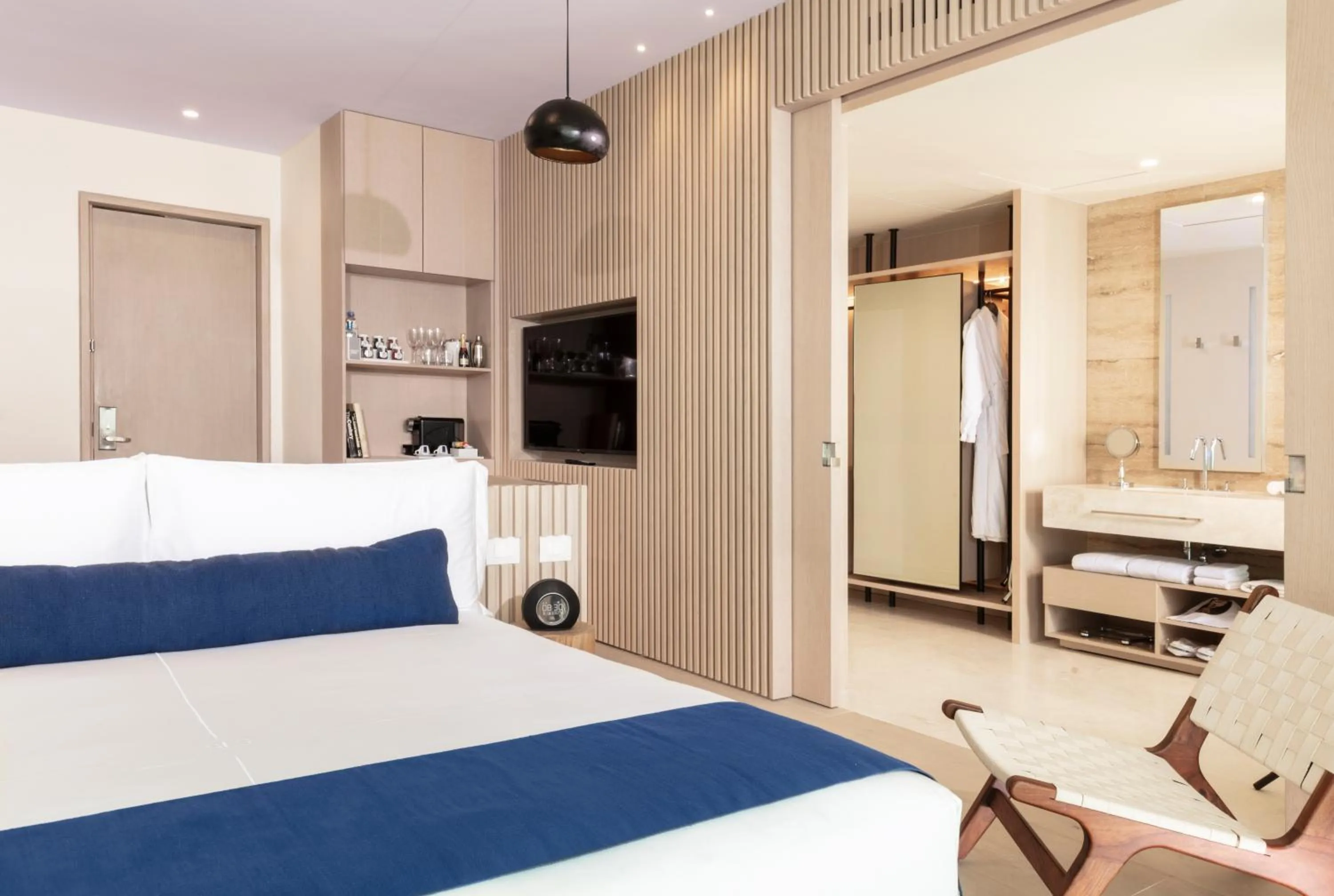 Photo of the whole room, Bed in SLS Cancun