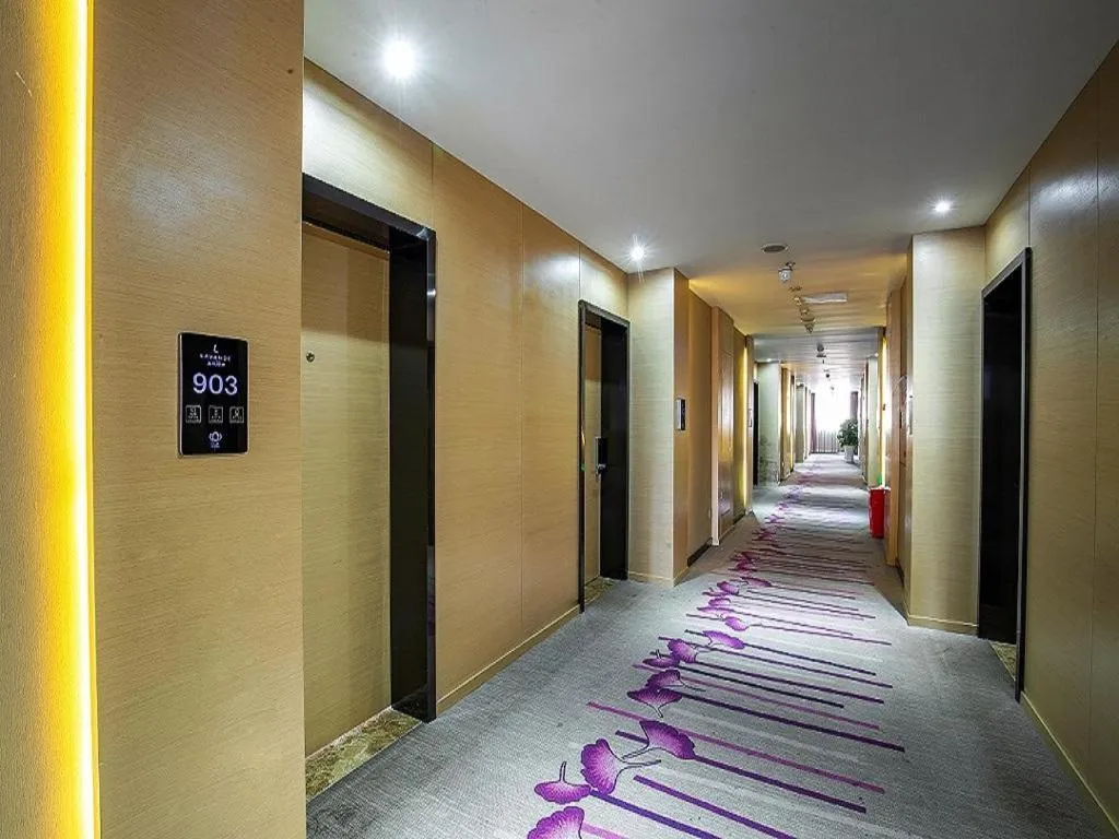 Lavande Hotel Leshan High-speed Railway Station Wanda Plaza