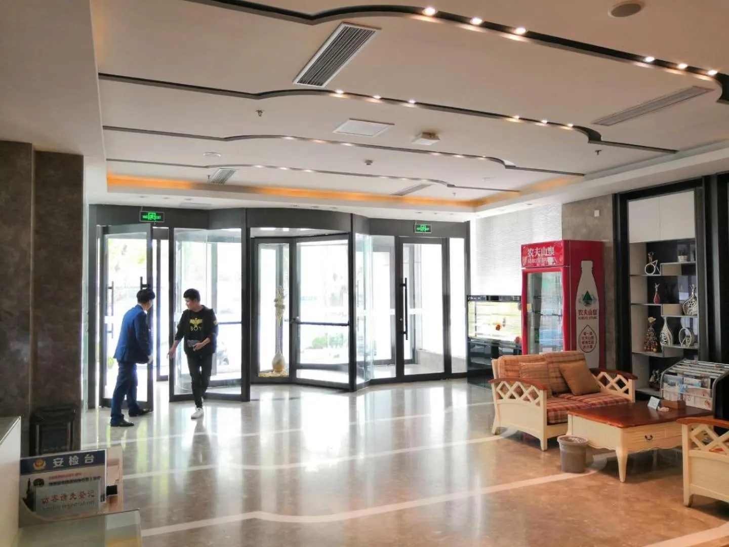 Lavande Hotel Rizhao Haiqu East Road RT-Mart Store