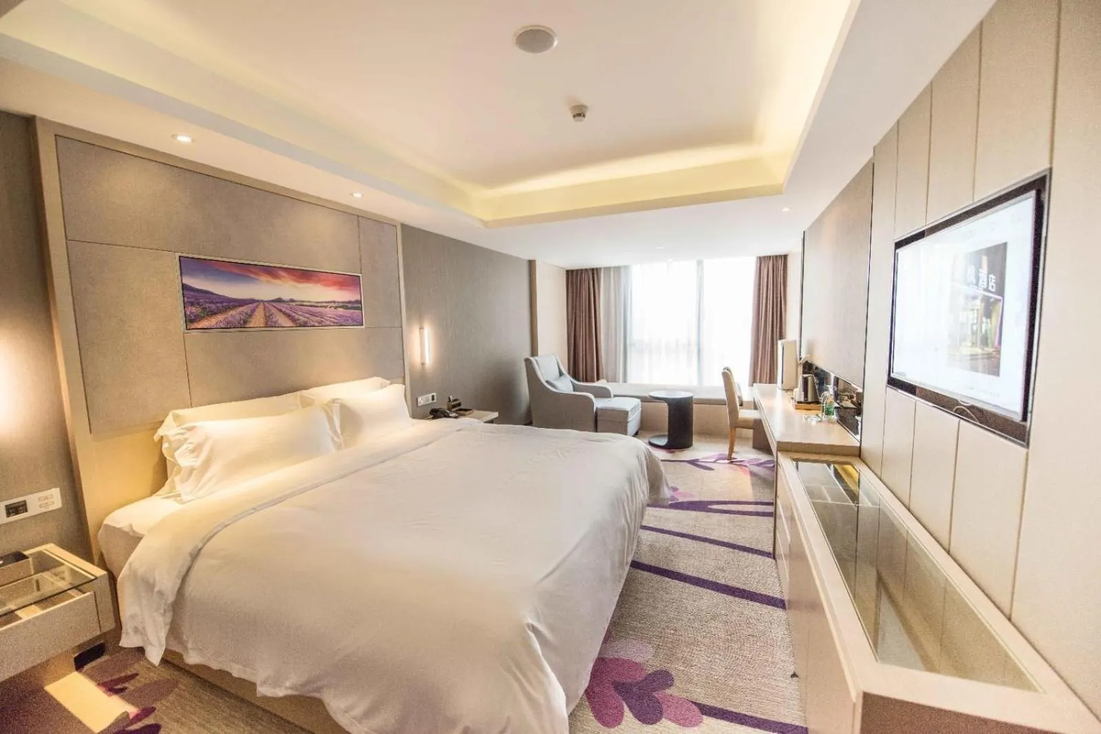 Bed in Lavande Hotel Shenzhen Baoan Haiya Binfencheng