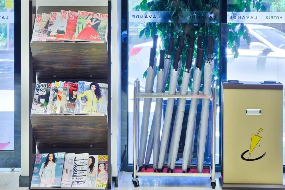 Lavande Hotel Shenzhen Baoan Haiya Binfencheng