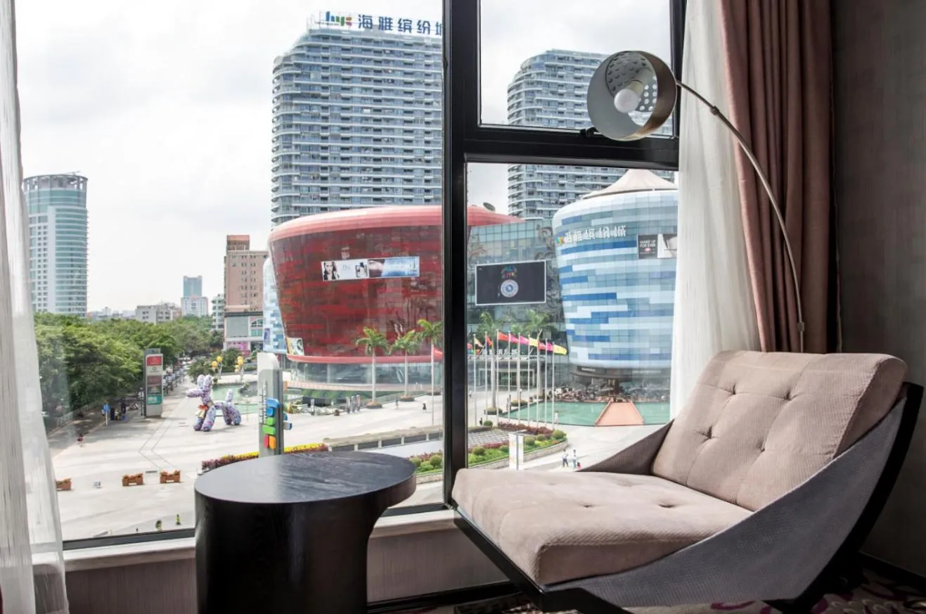 Lavande Hotel Shenzhen Baoan Haiya Binfencheng