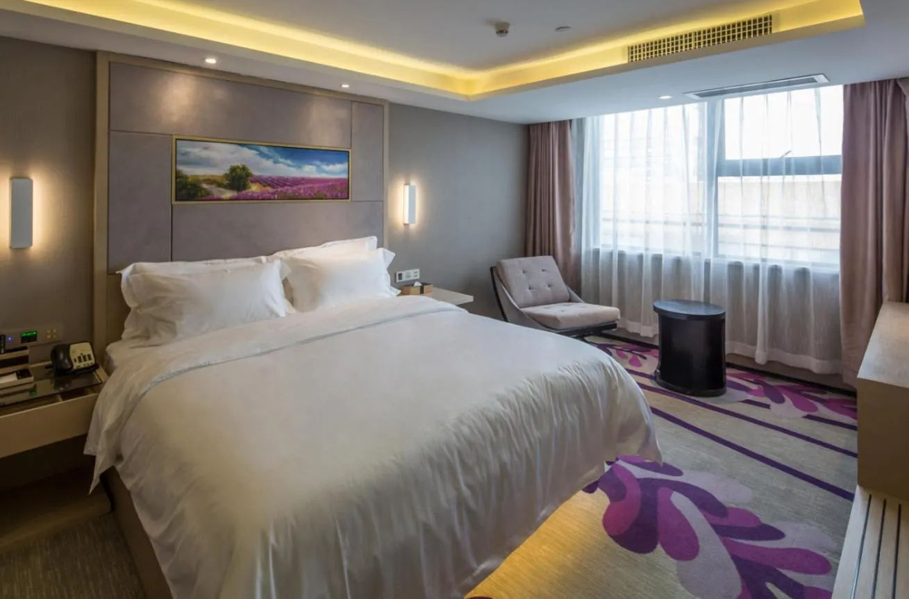 Bed in Lavande Hotel Shenzhen Baoan Haiya Binfencheng
