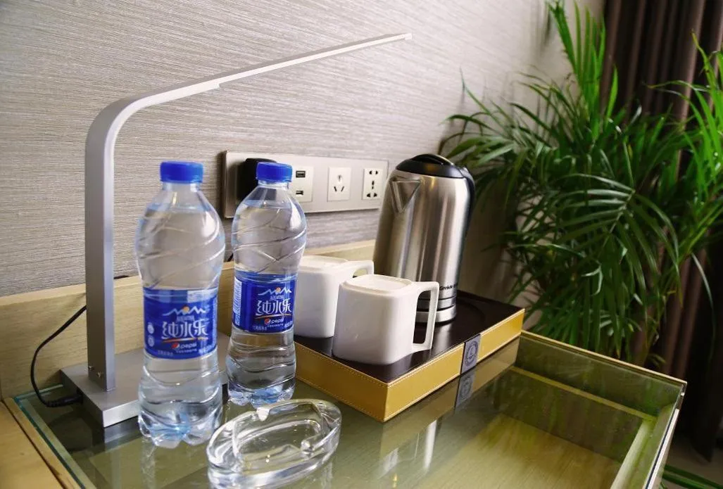 Lavande Hotel Wuhan Nanhu Walmart Store