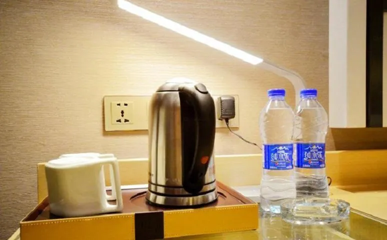 Lavande Hotel Wuhan Nanhu Walmart Store