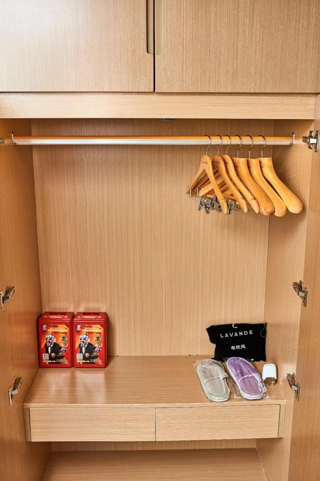 Lavande Hotel Haining Leather City Yintai Branch