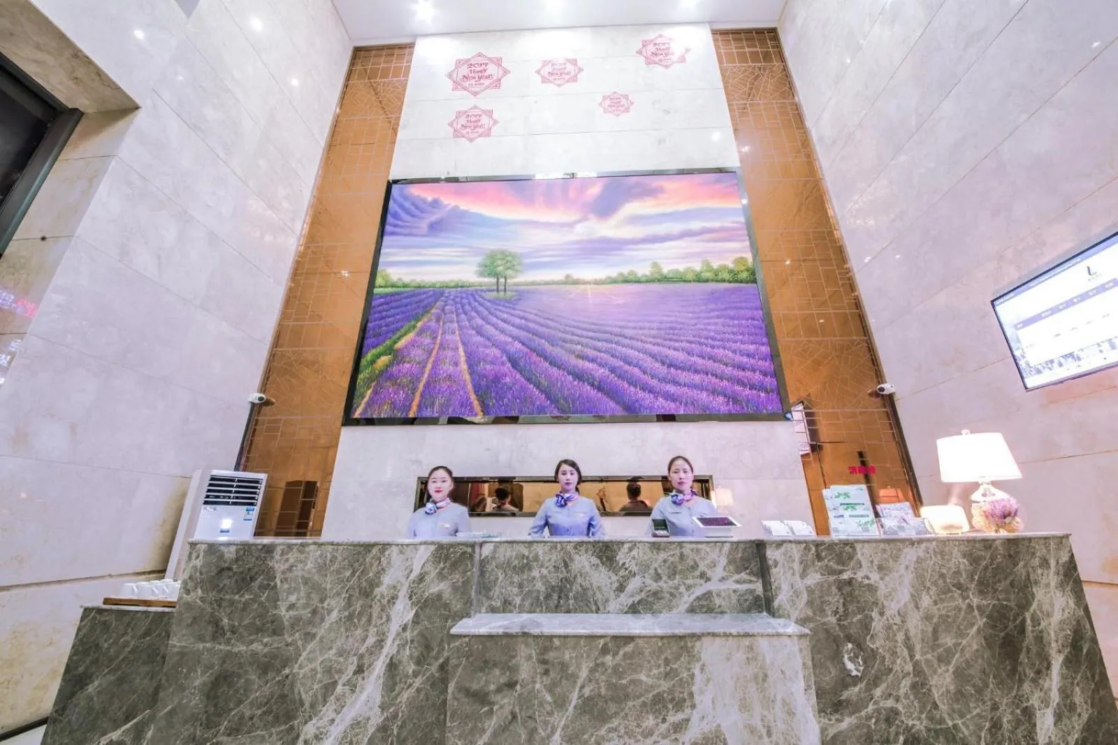 Lavande Hotel Haining Leather City Yintai Branch