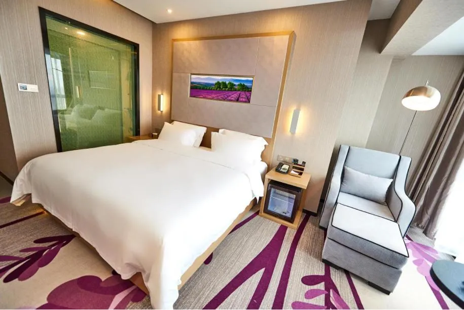 Bed in Lavande Hotel Haining Leather City Yintai Branch