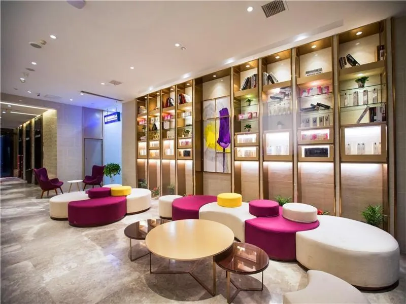 Lavande Hotel (Nanchang West Railway Station Square Branch)