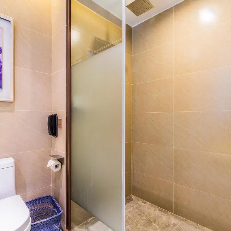 Lavande Hotel (Gaozhou Xiantai Bridge Branch)