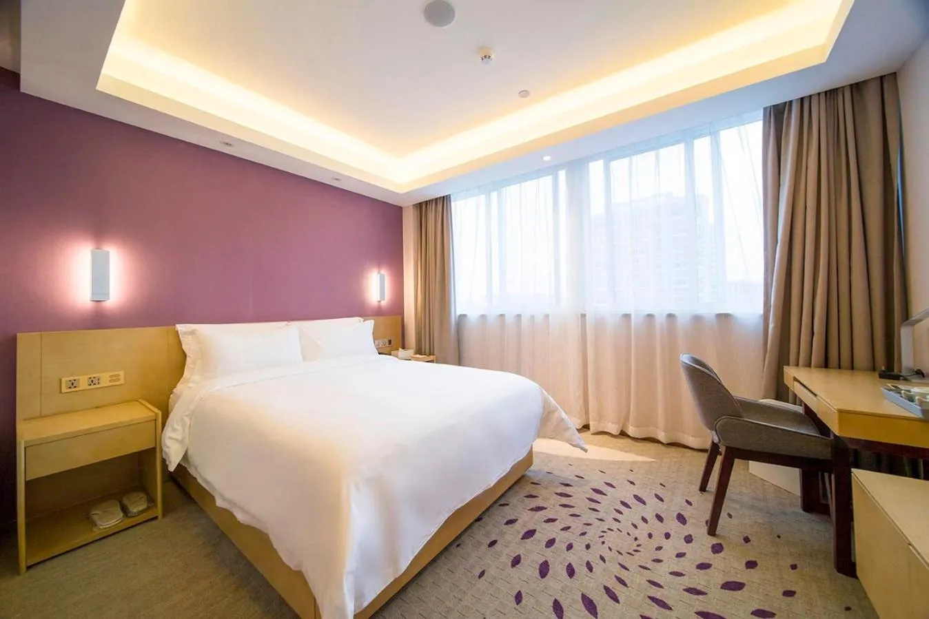 Lavande Hotel (Yangzhou Jiangwangshui Street RT-Mart Branch)