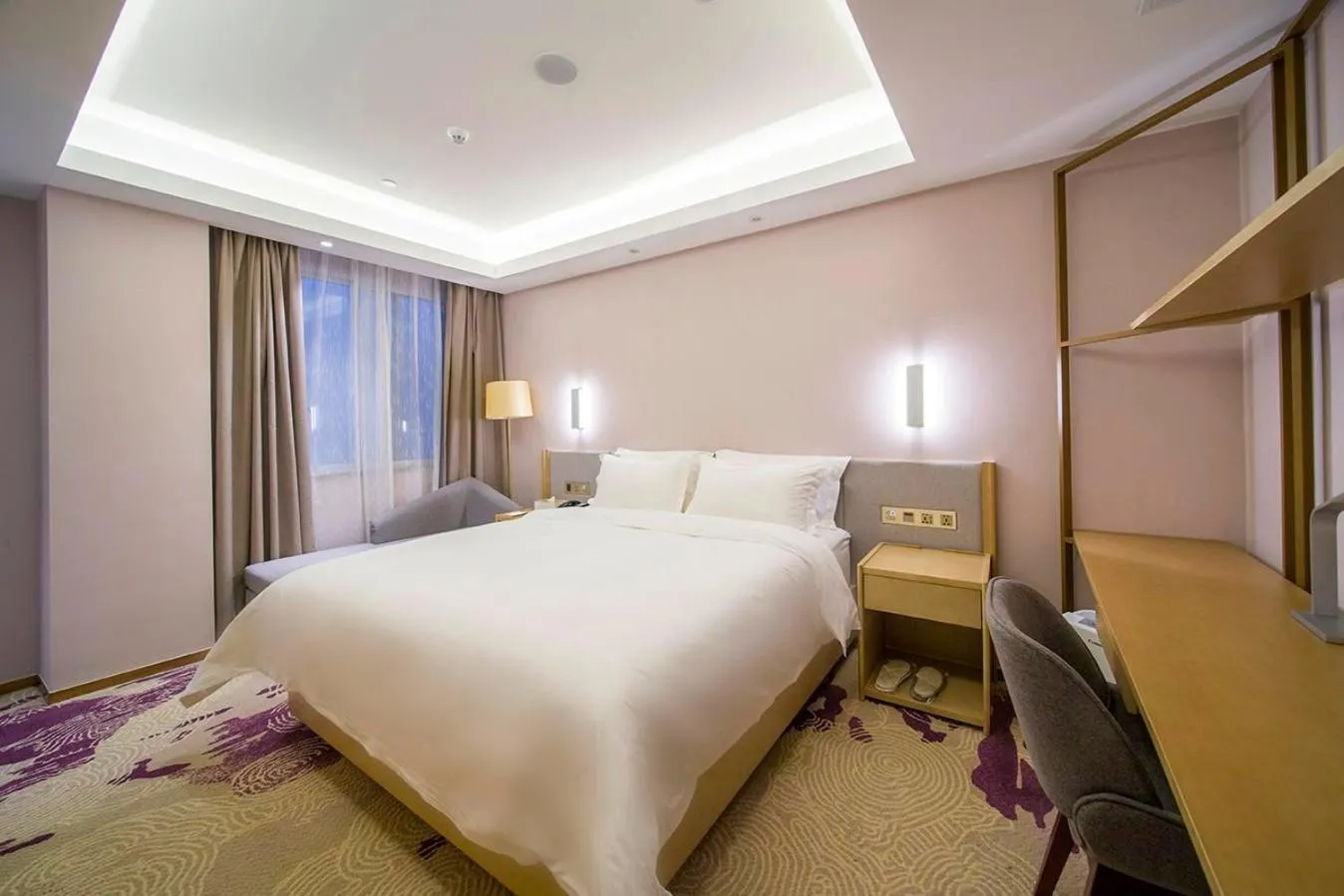 Lavande Hotel (Yangzhou Jiangwangshui Street RT-Mart Branch)