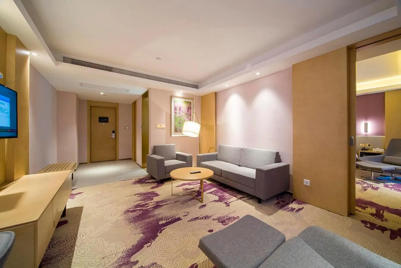 Lavande Hotel (Yangzhou Jiangwangshui Street RT-Mart Branch)