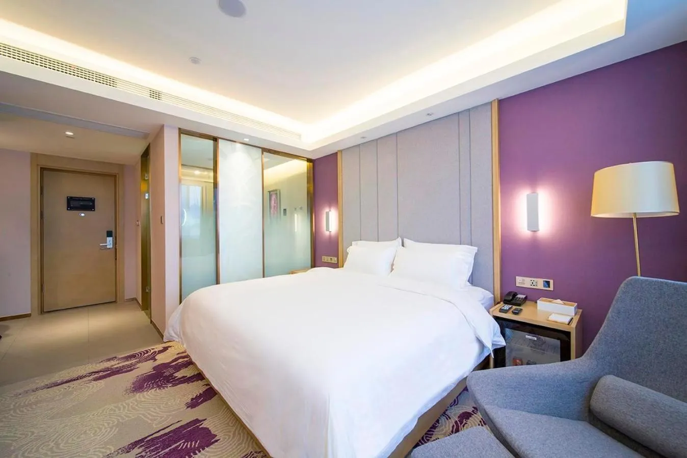 Lavande Hotel (Yangzhou Jiangwangshui Street RT-Mart Branch)