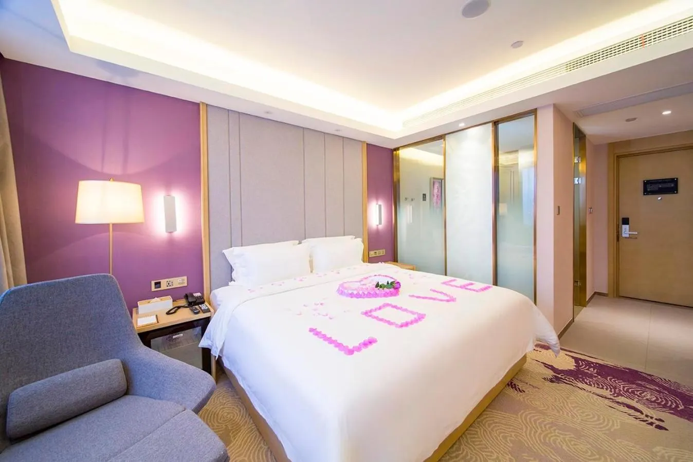 Lavande Hotel (Yangzhou Jiangwangshui Street RT-Mart Branch)