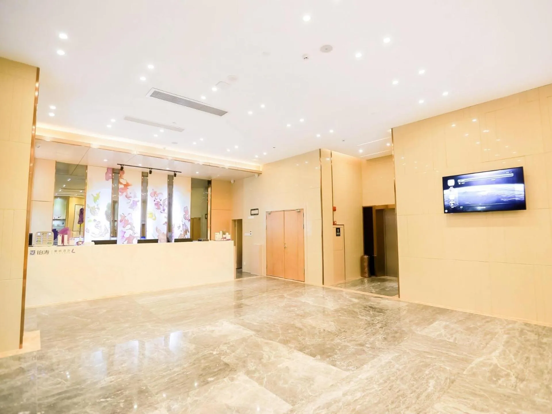 Lavande Hotel (Gaozhou Chengdong Bus Station Branch)